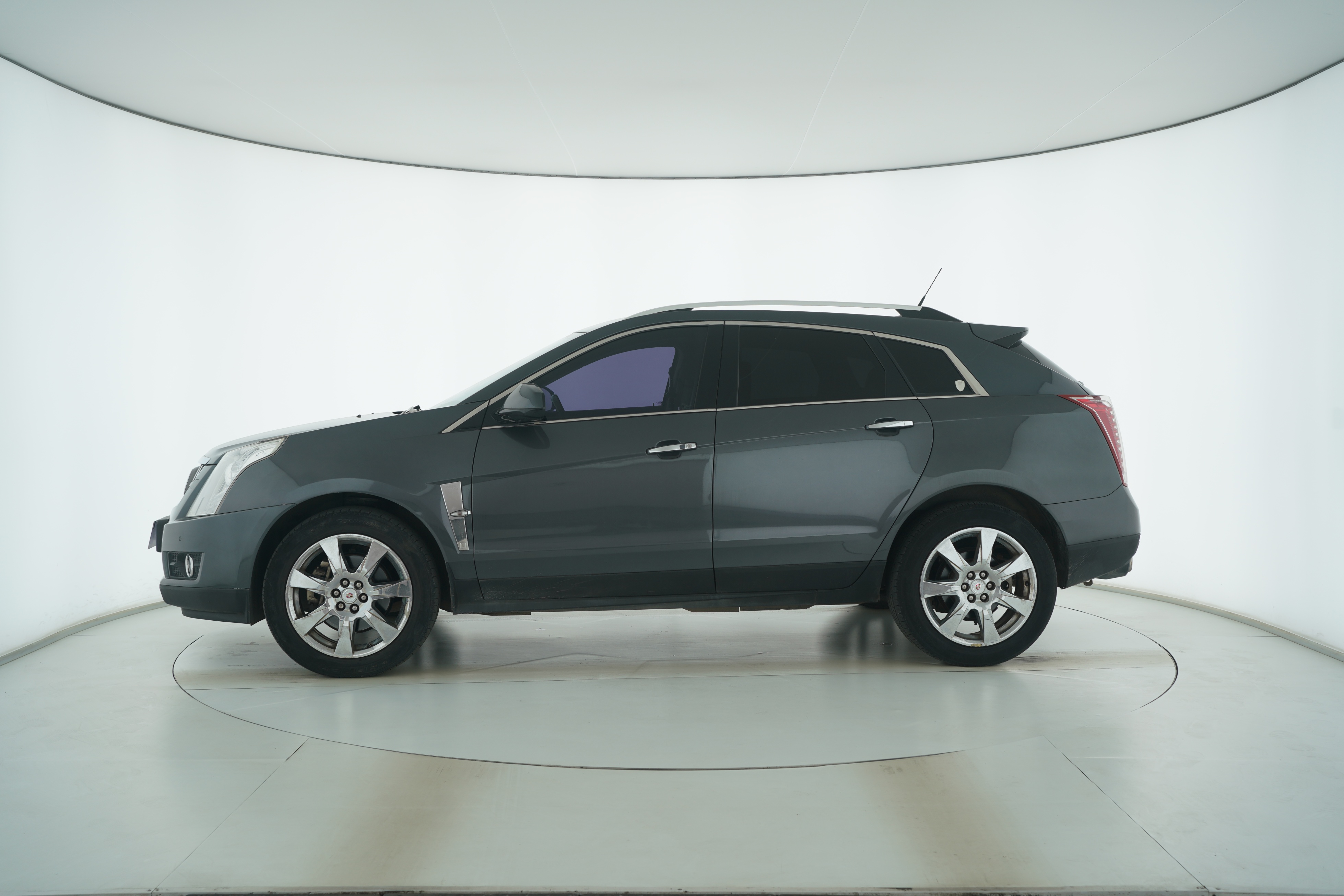 Cadillac SRX 2010 — фото 7