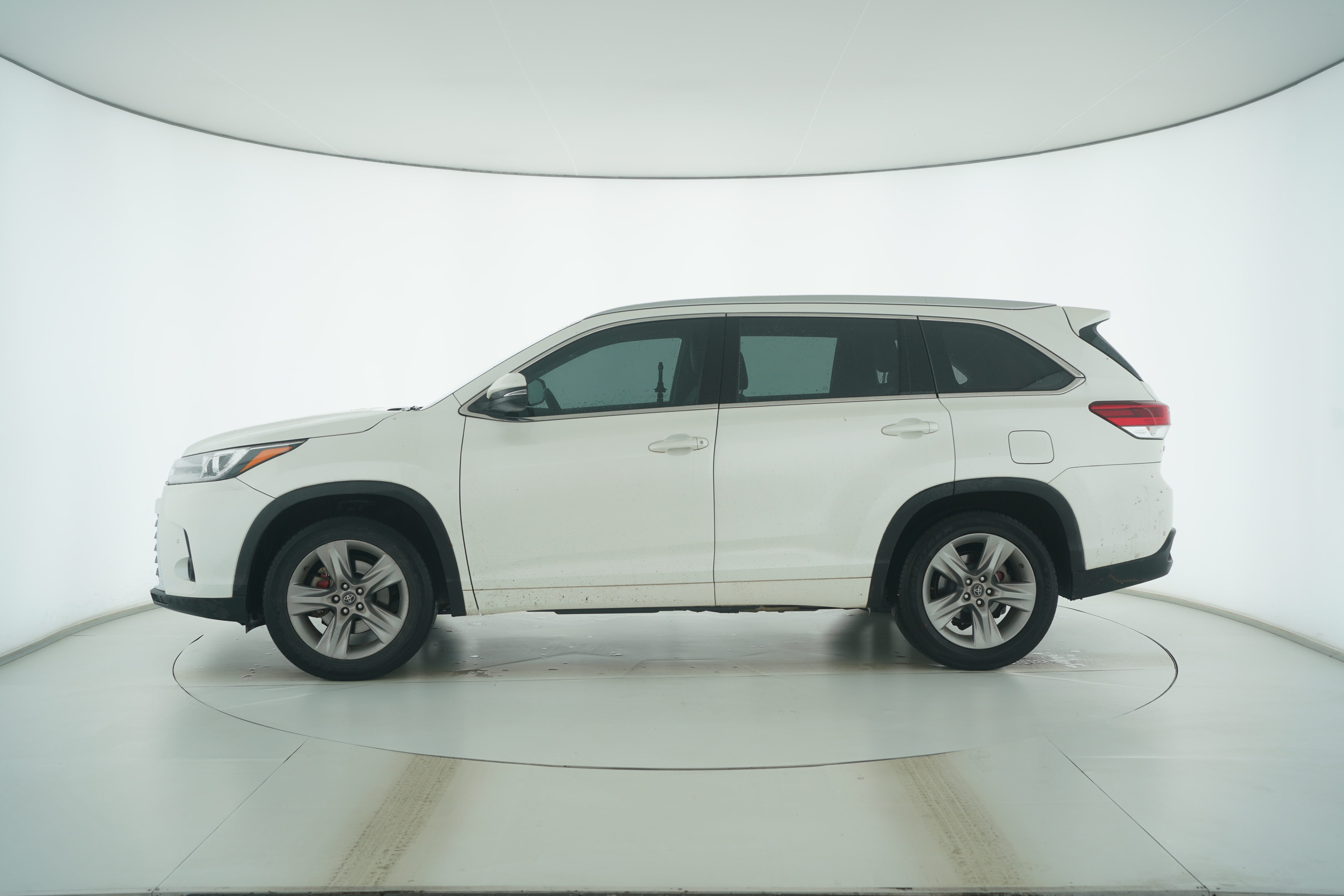 Toyota Highlander 2018 — фото 7