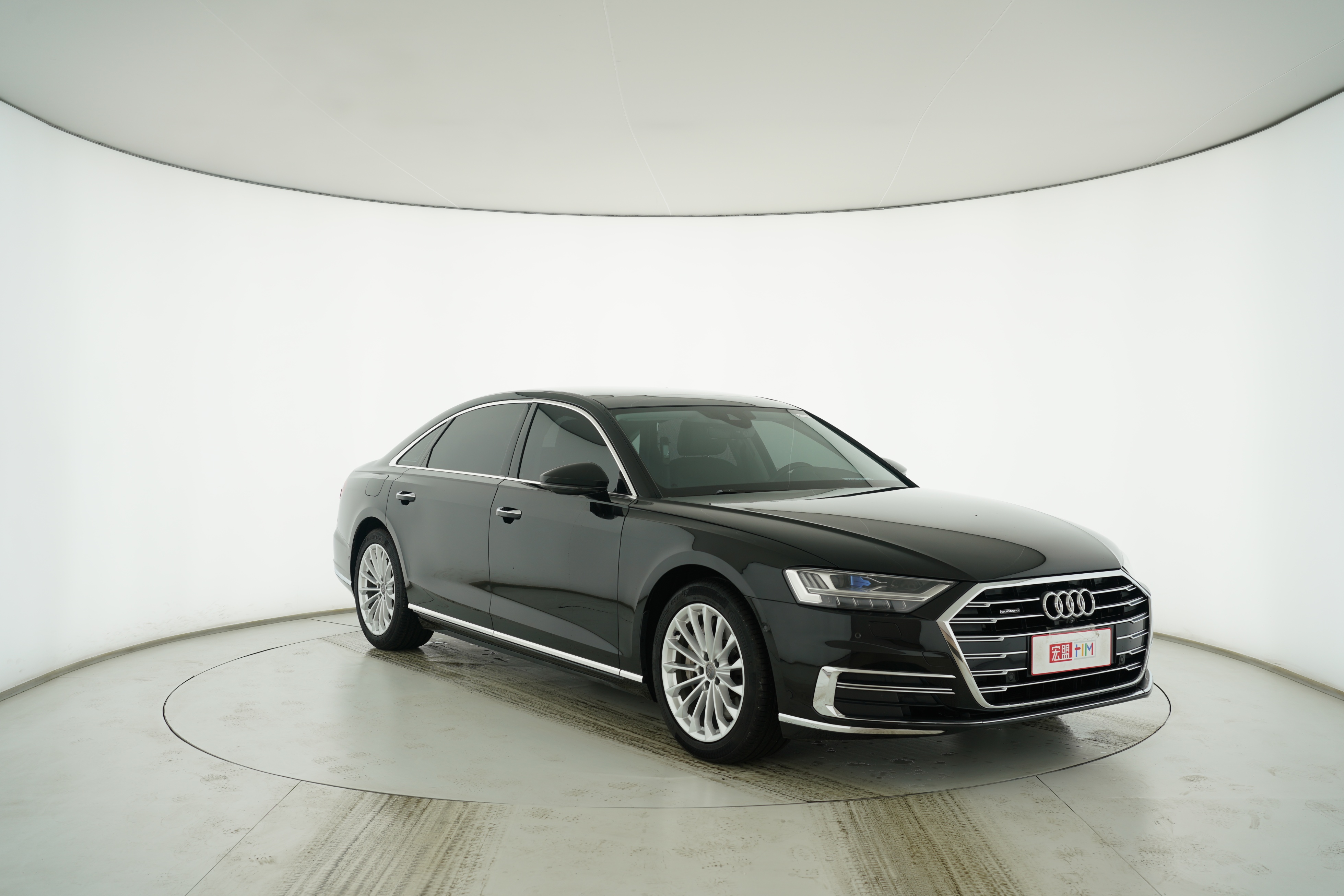 Audi A8 2018 — фото 2