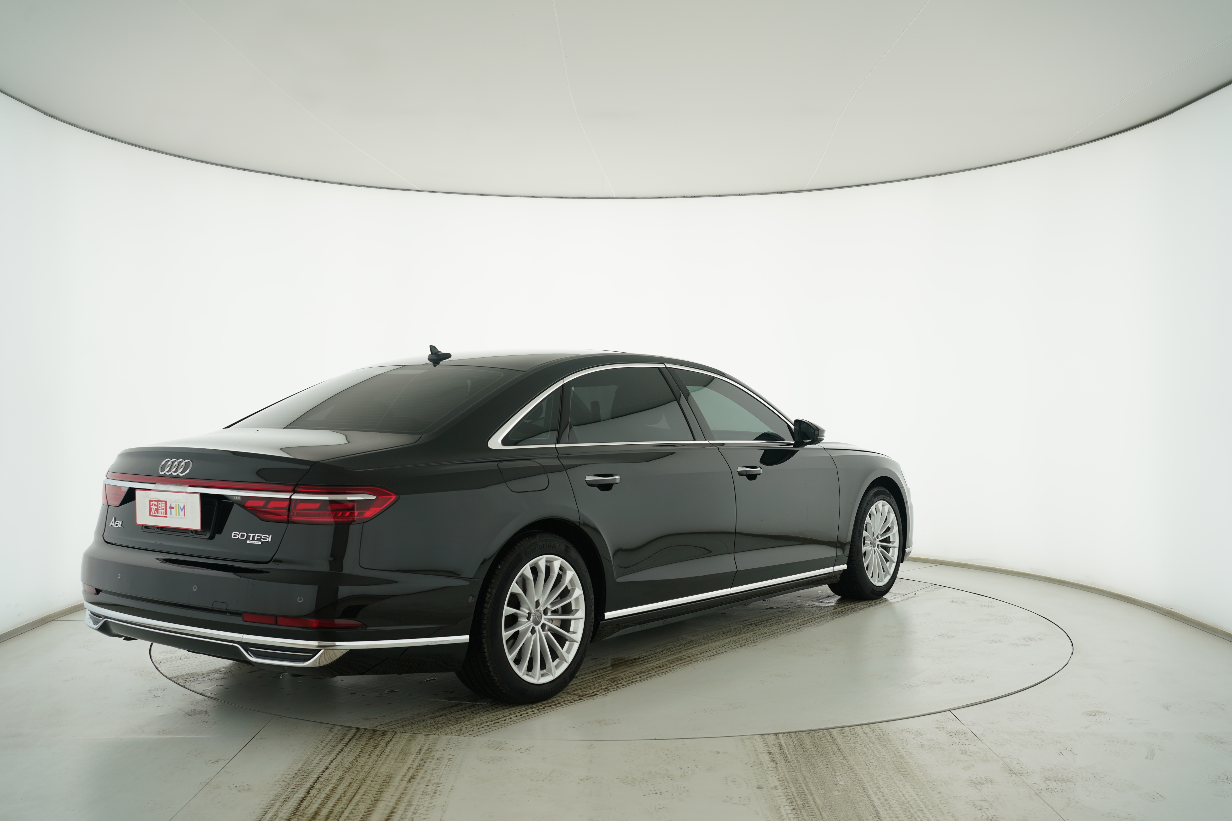Audi A8 2018 — фото 4