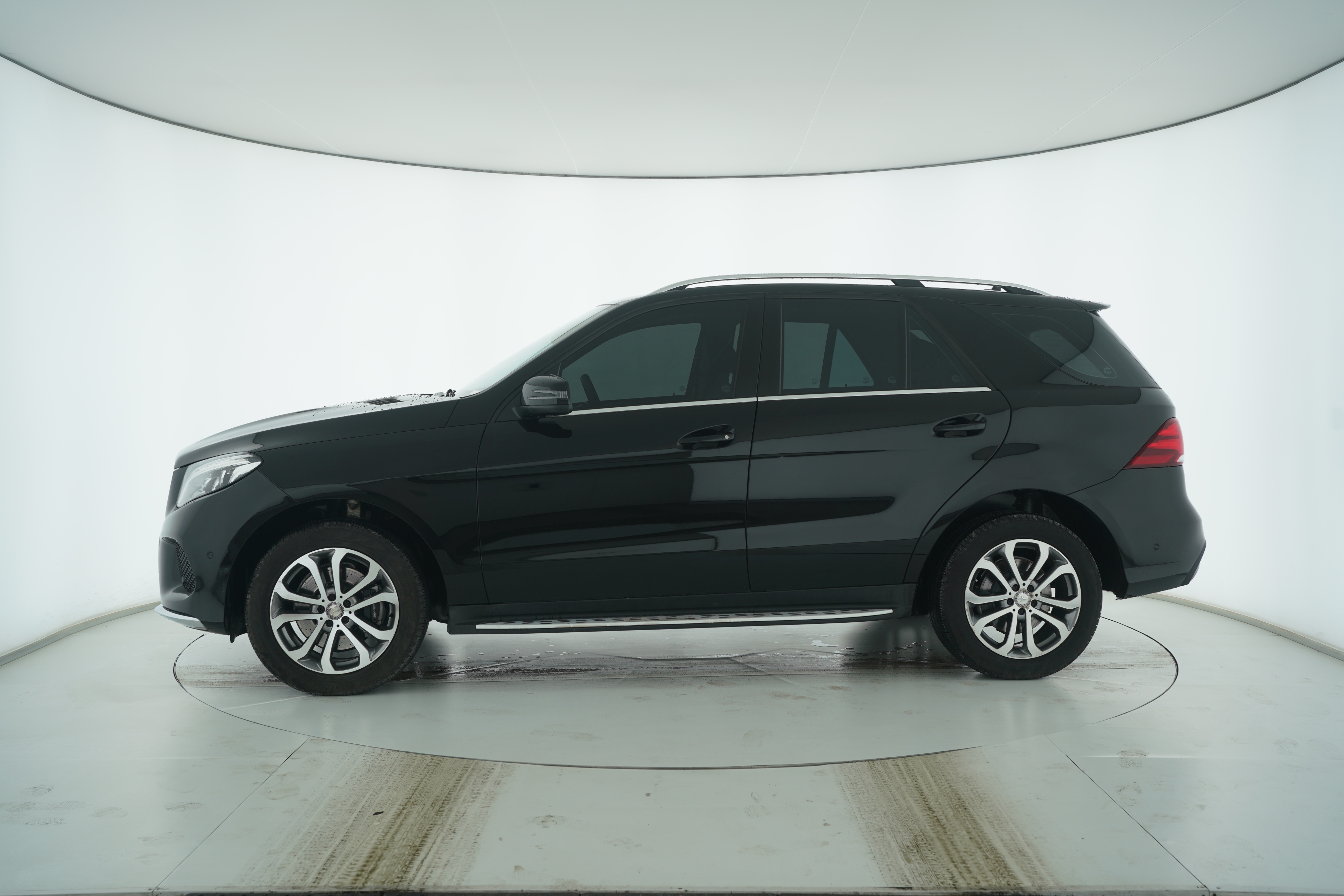 Mercedes Benz GLE 2015 — фото 7