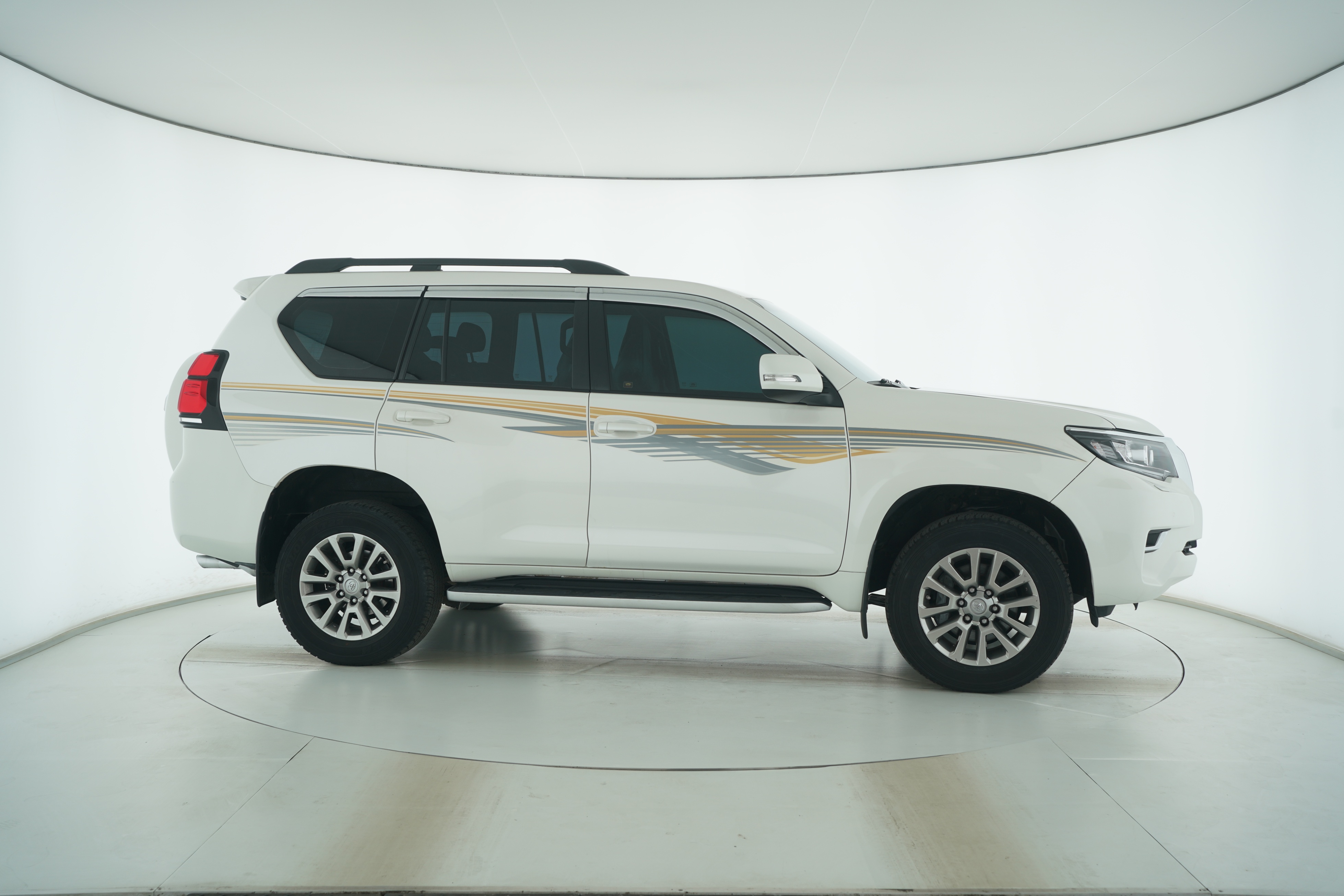 Toyota Prado 2018 — фото 8