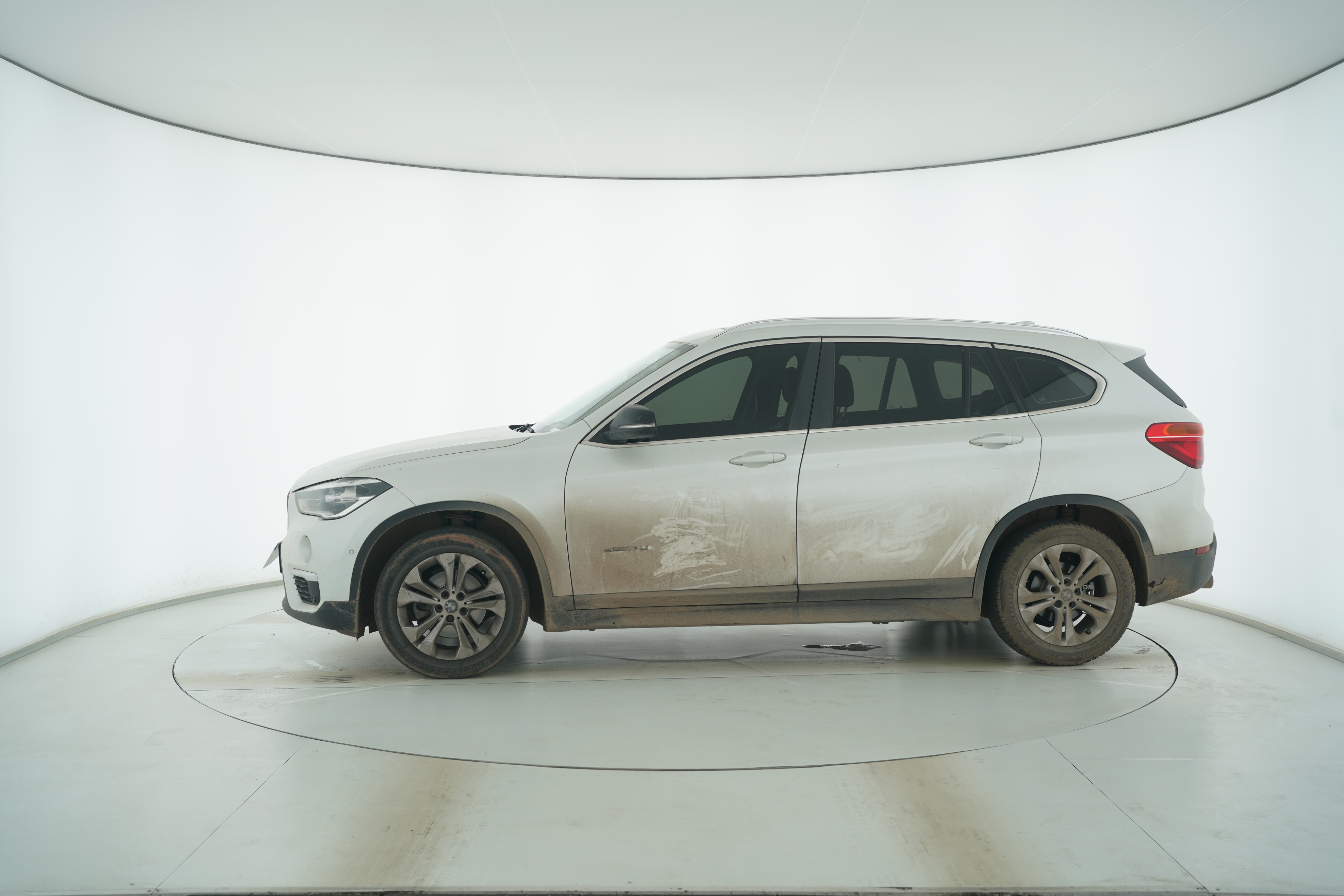 BMW X1 2016 — фото 7