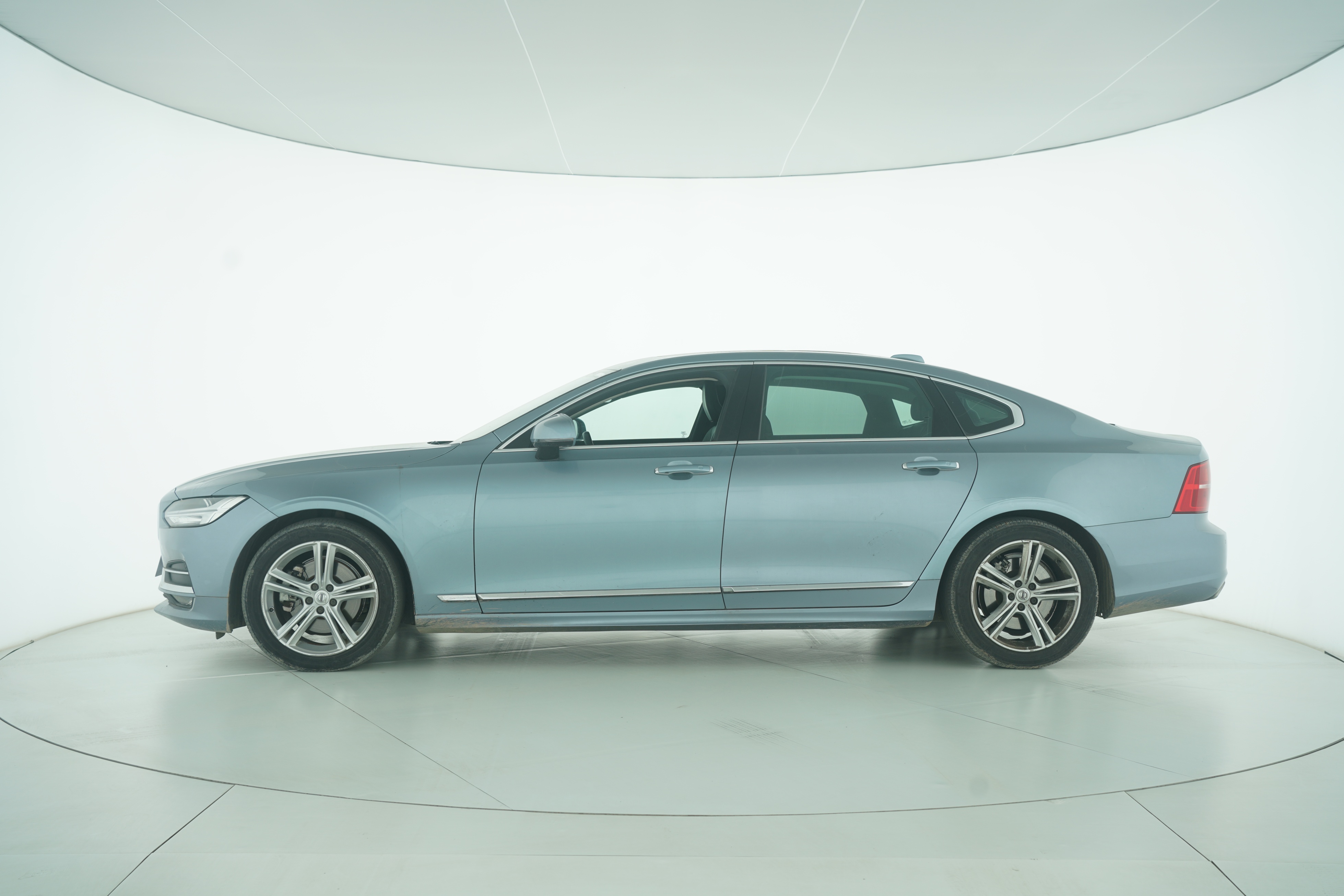 VOLVO S90 2019 — фото 7
