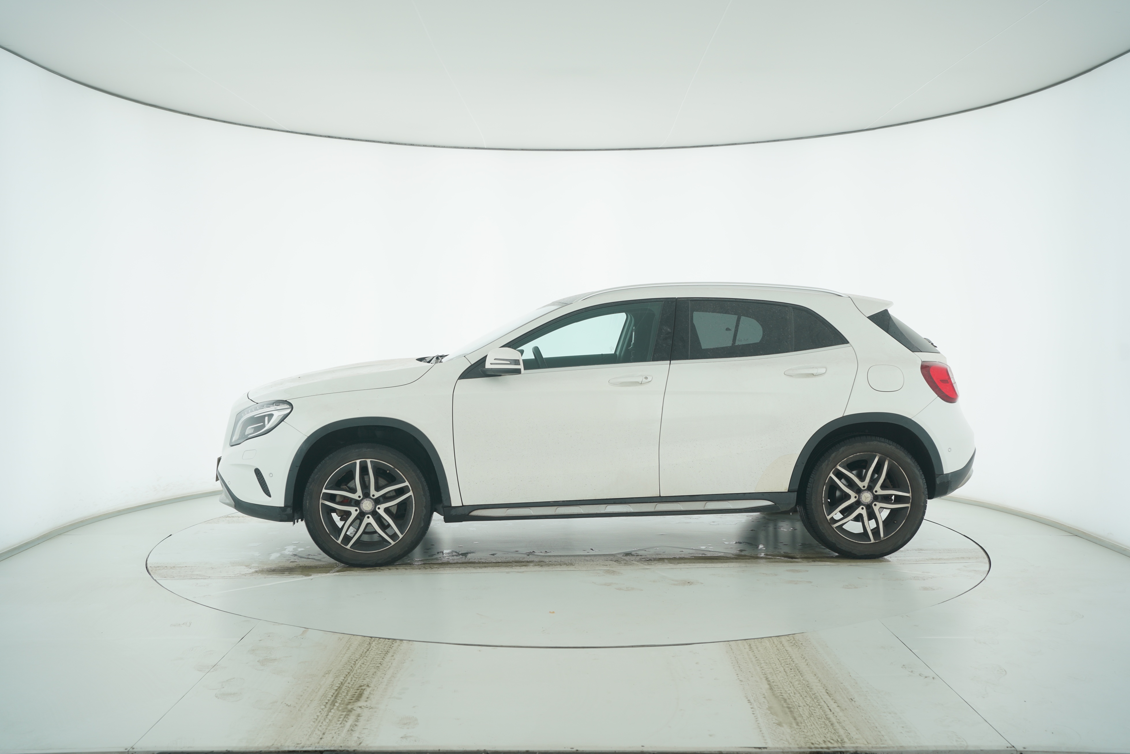 Mercedes Benz GLA 2016 — фото 7