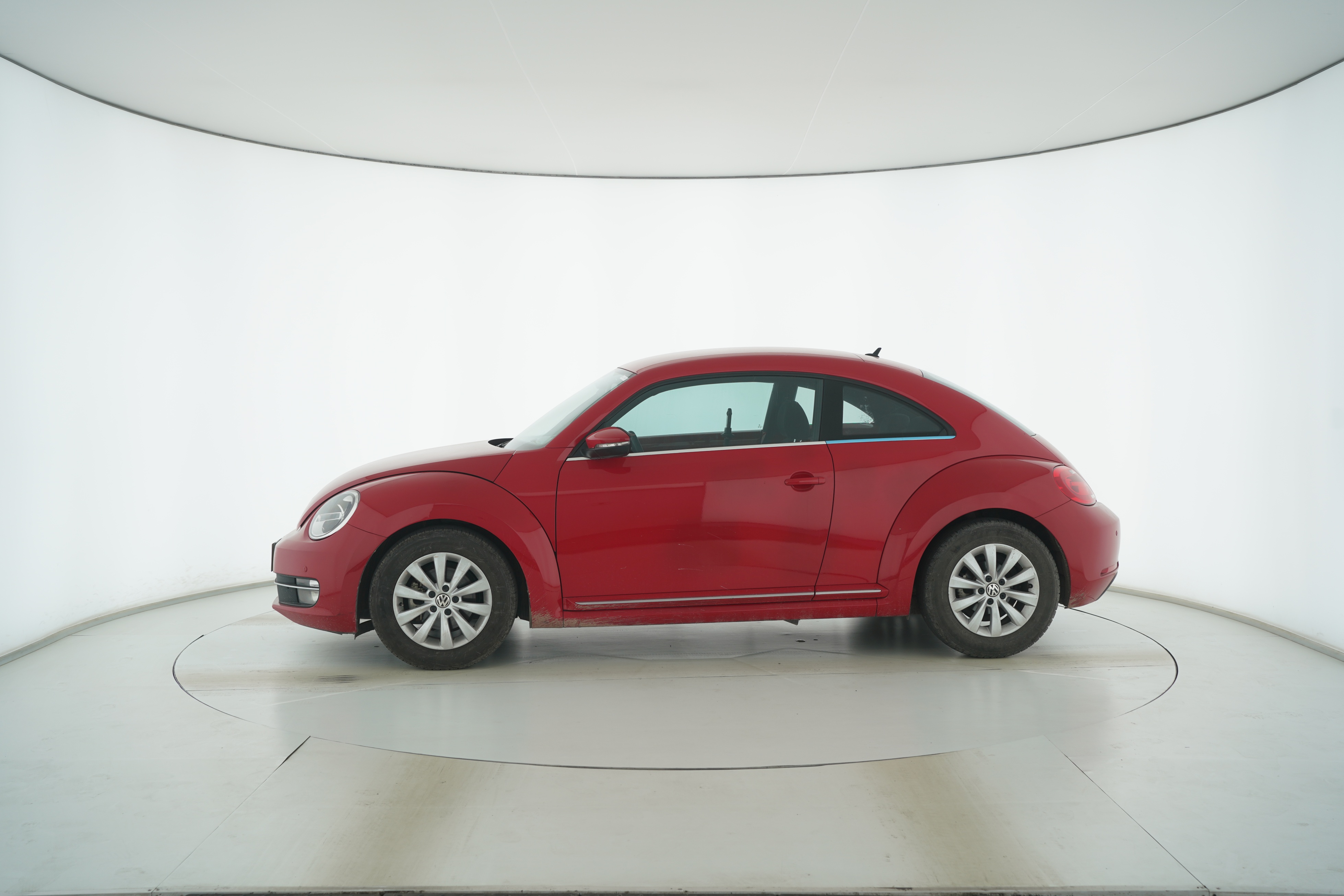 Volkswagen Beetle 2015 — фото 7