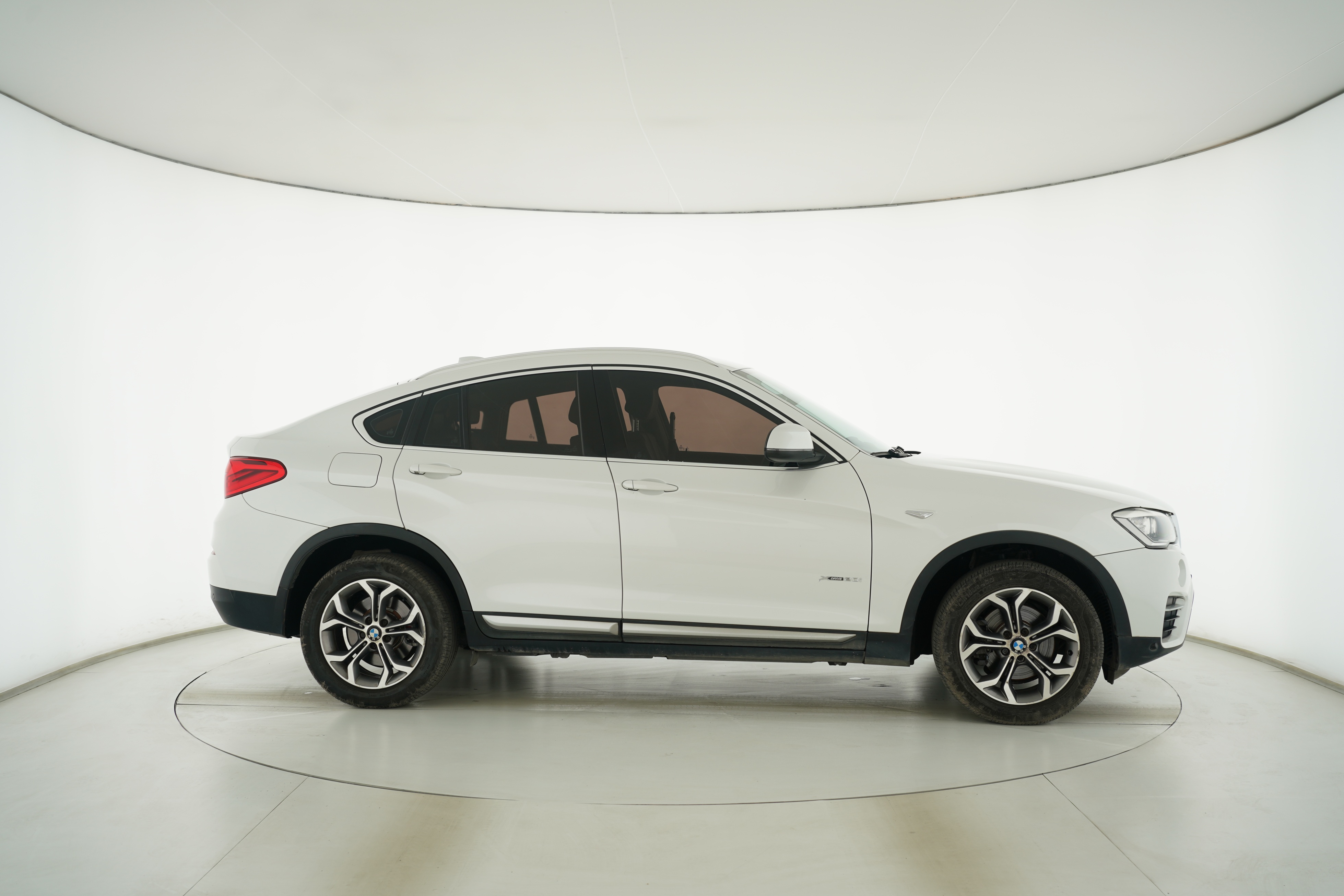 BMW X4 2014 — фото 8
