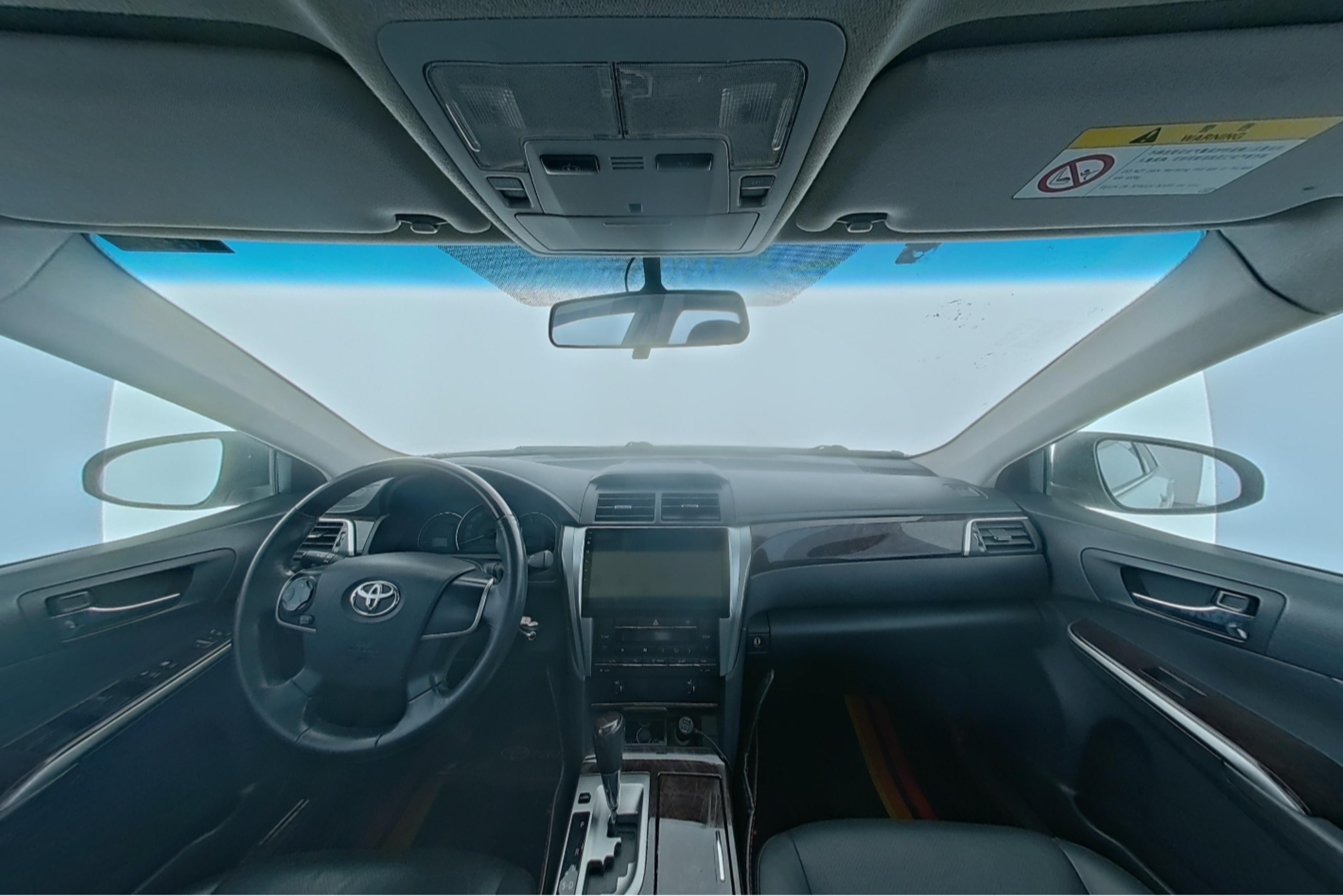 Toyota Camry 2015 — фото 9