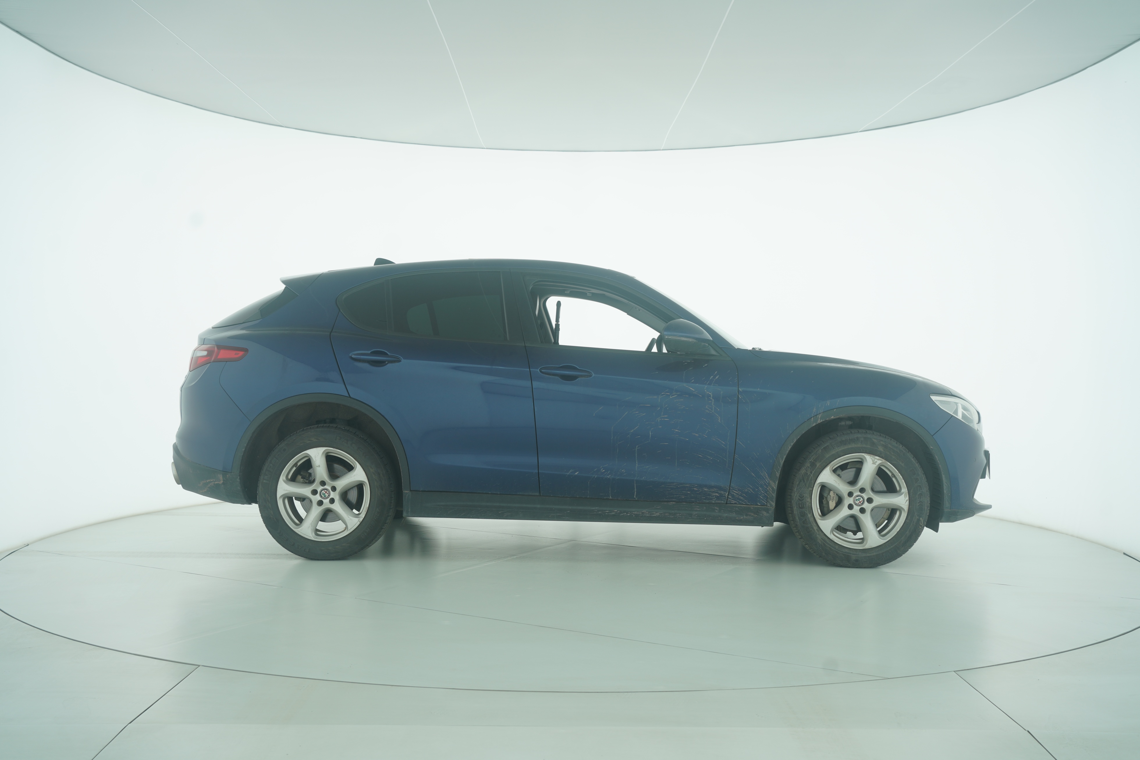 Alfa Romeo Stelvio Stanvio 2017 — фото 8