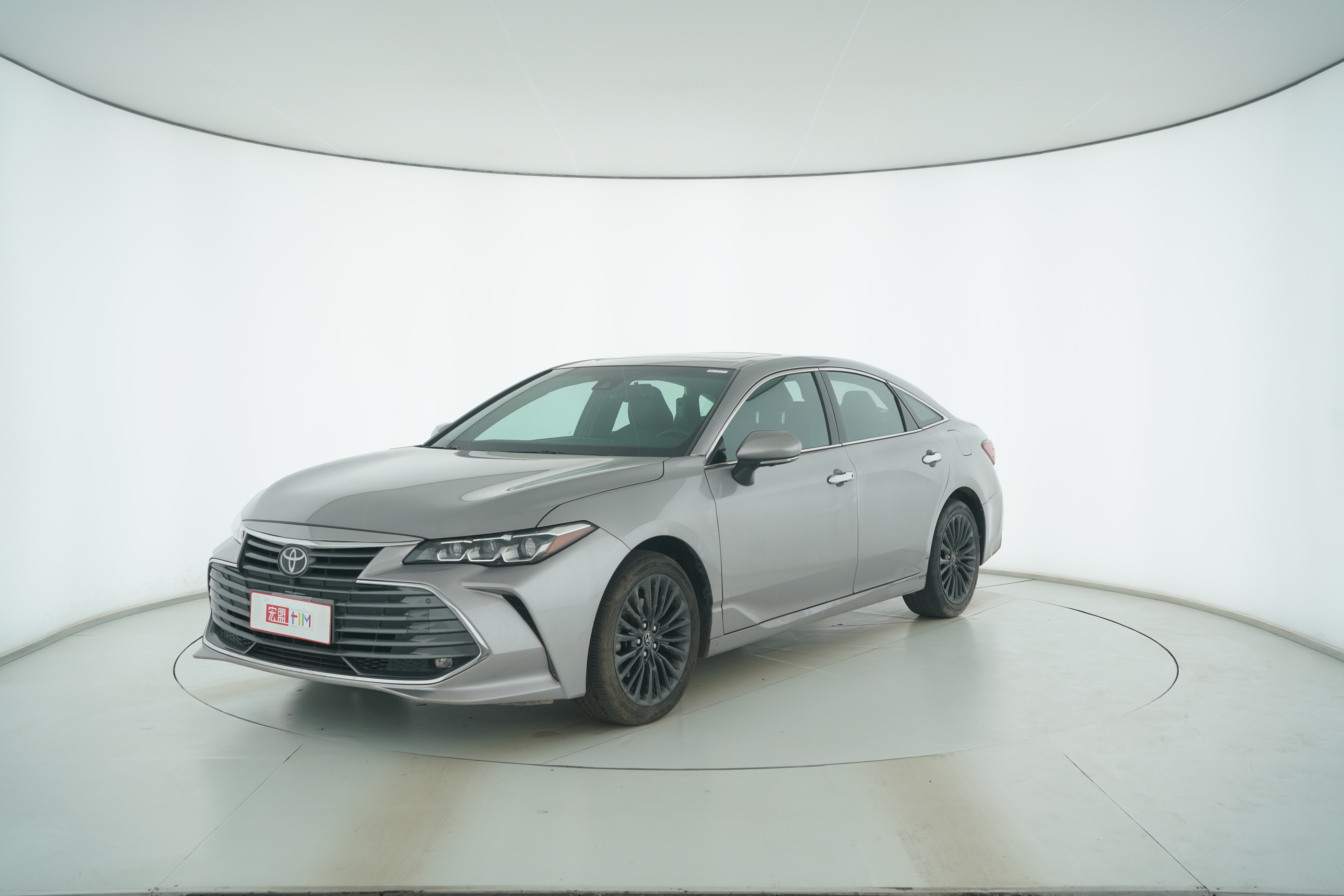 Toyota AVALON 2019 — фото 1