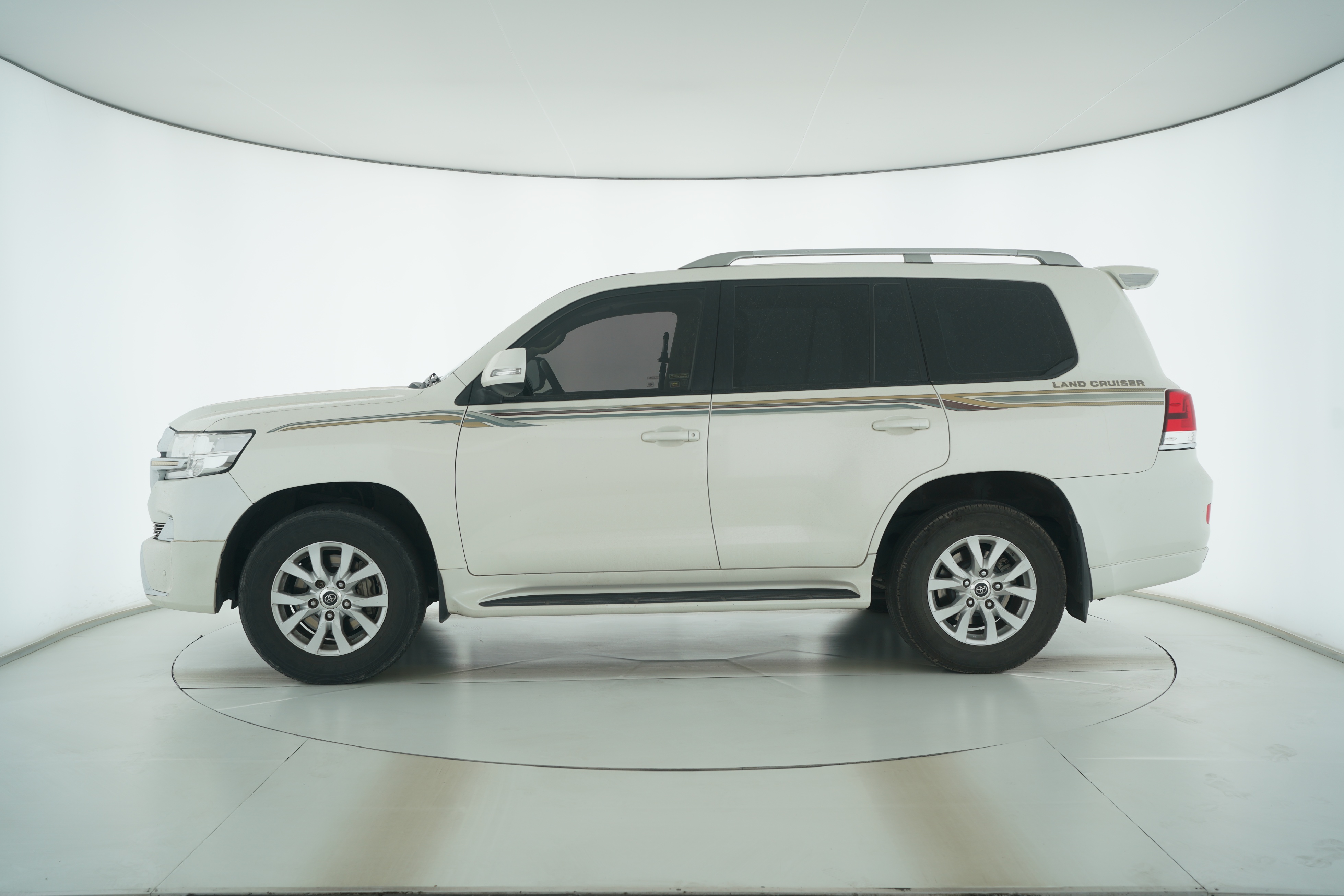 Toyota Land Cruiser (Imported) 2017 — фото 7