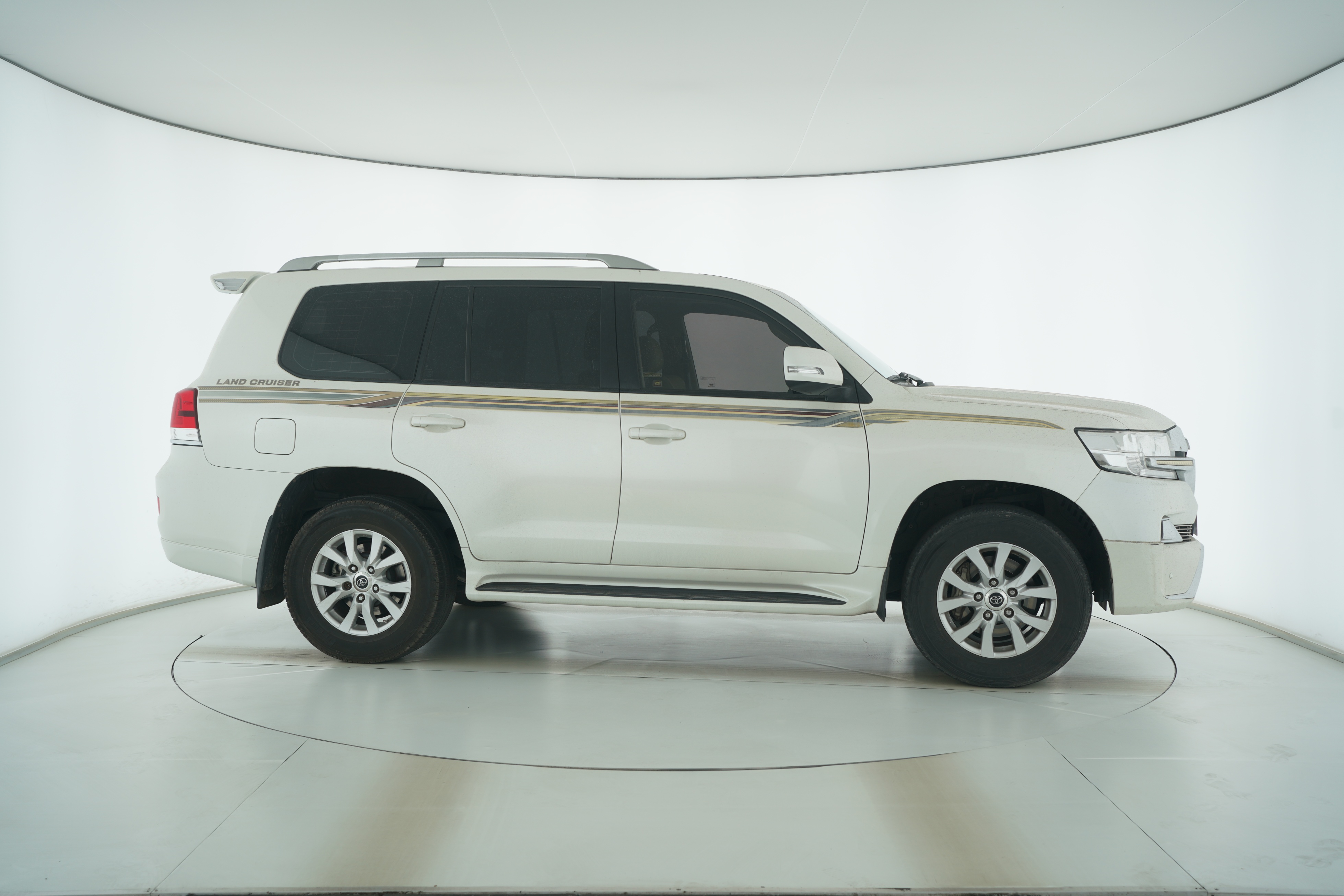 Toyota Land Cruiser (Imported) 2017 — фото 8