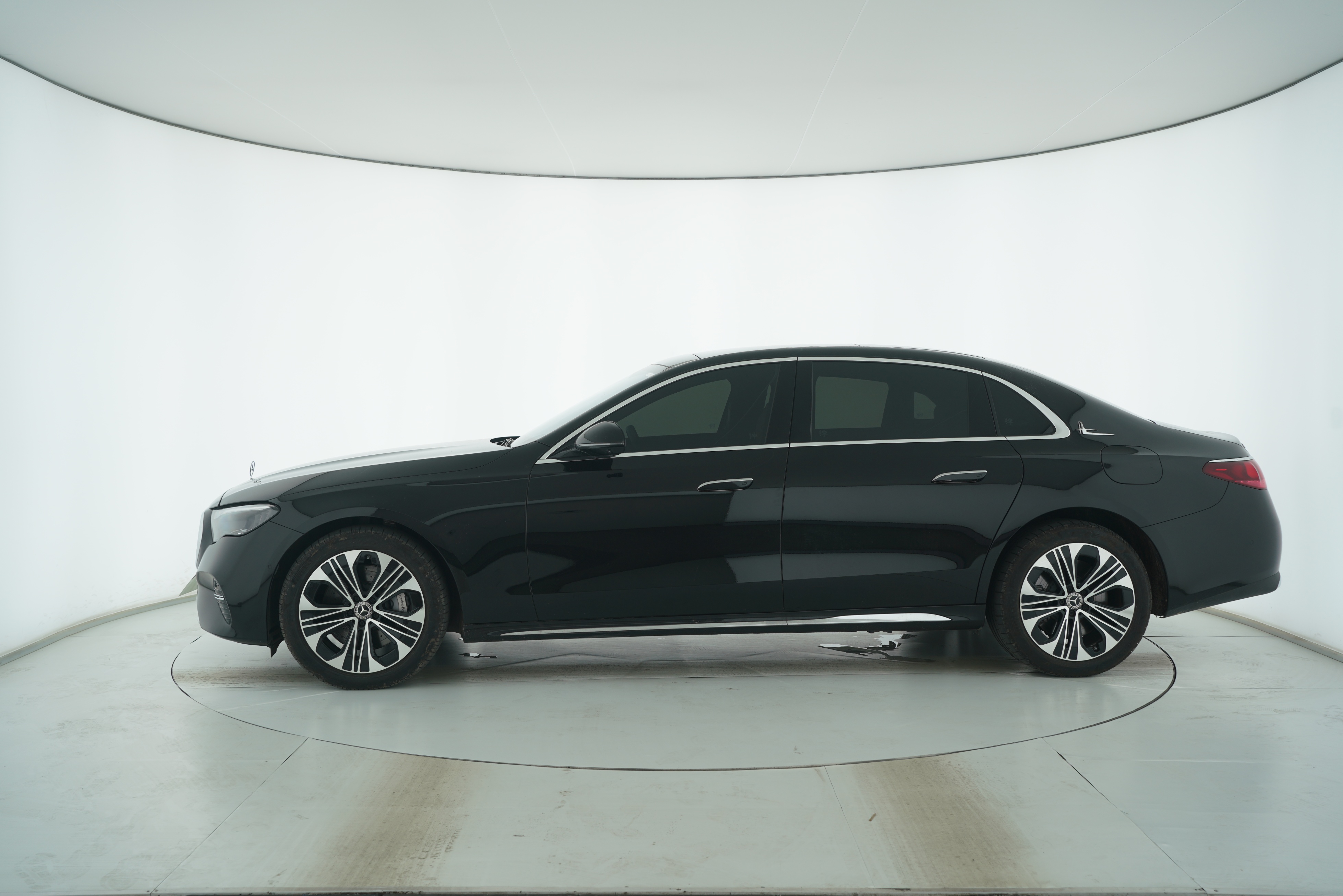 Mercedes Benz Mercedes-benz E-Class Plug-in Hybrid 2024 — фото 7