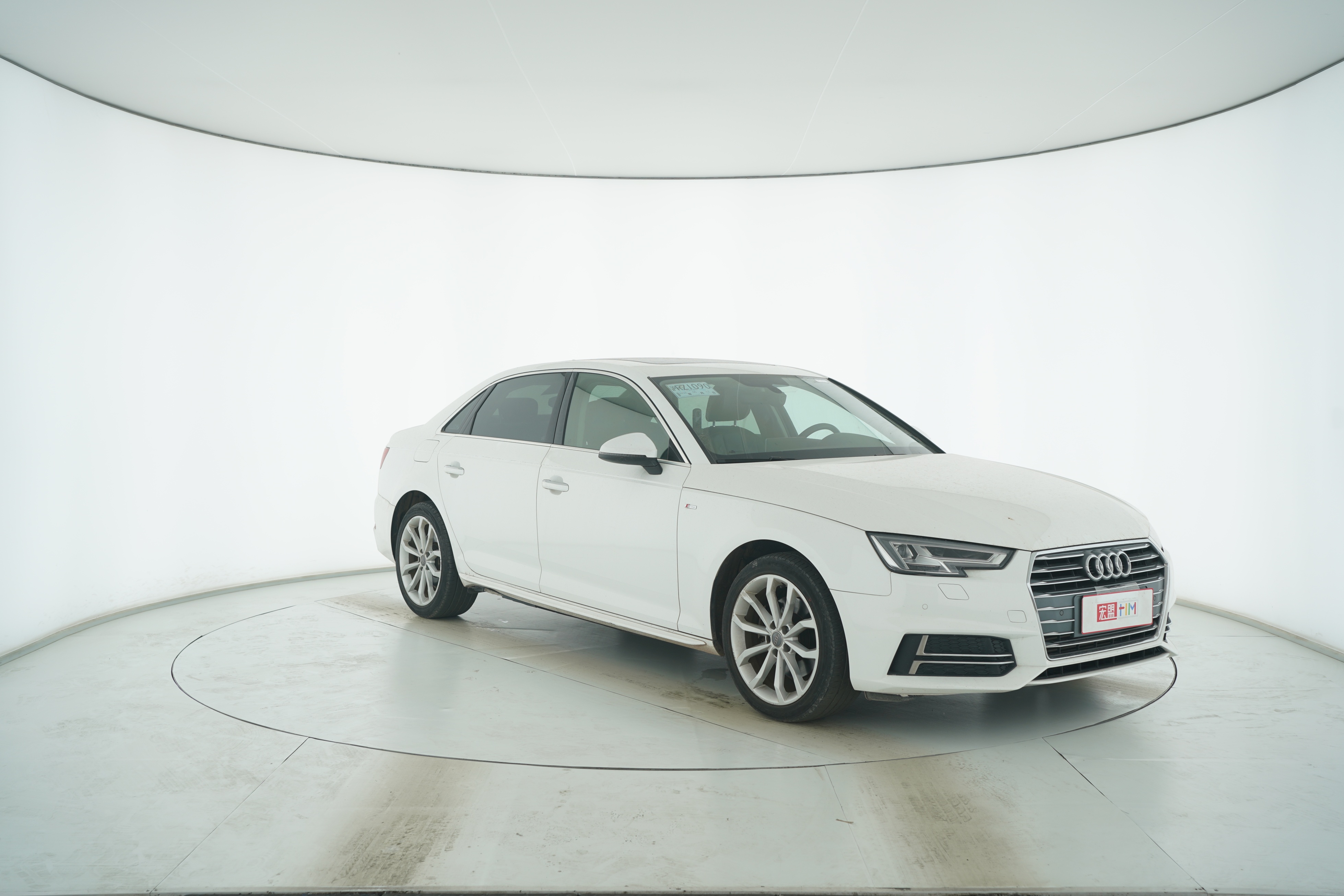 Audi A4L 2018 — фото 2