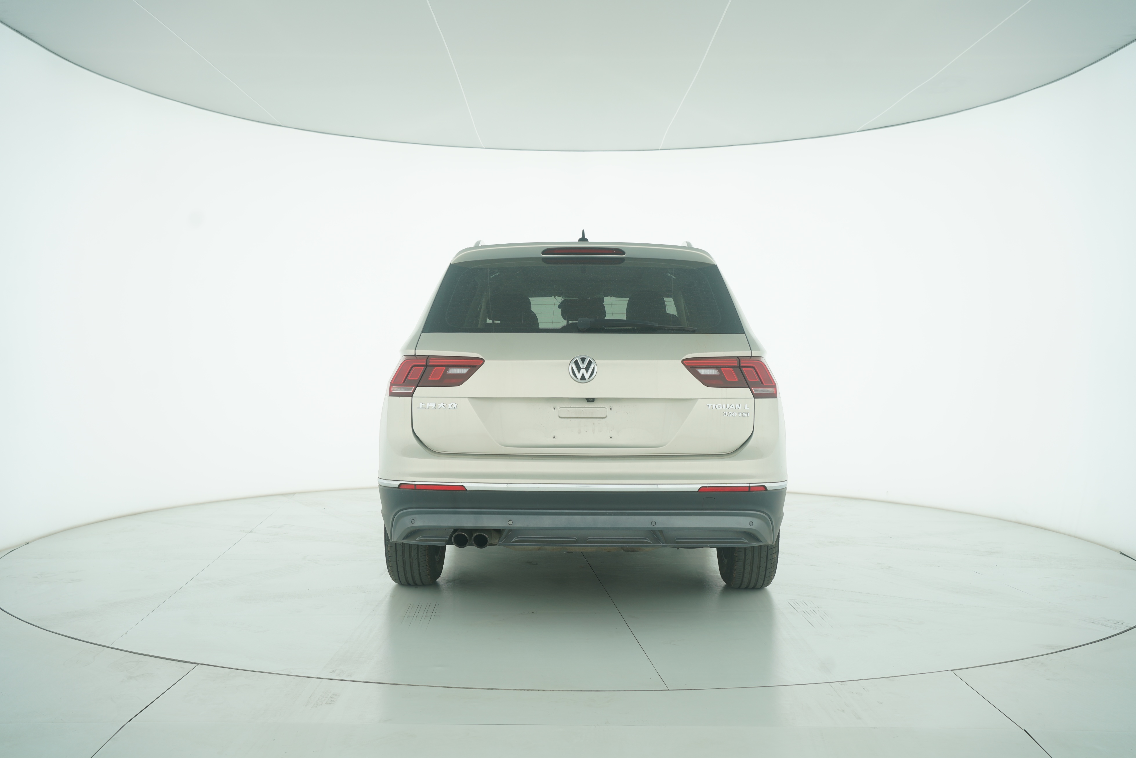 Volkswagen Tiguan L 2017 — фото 6