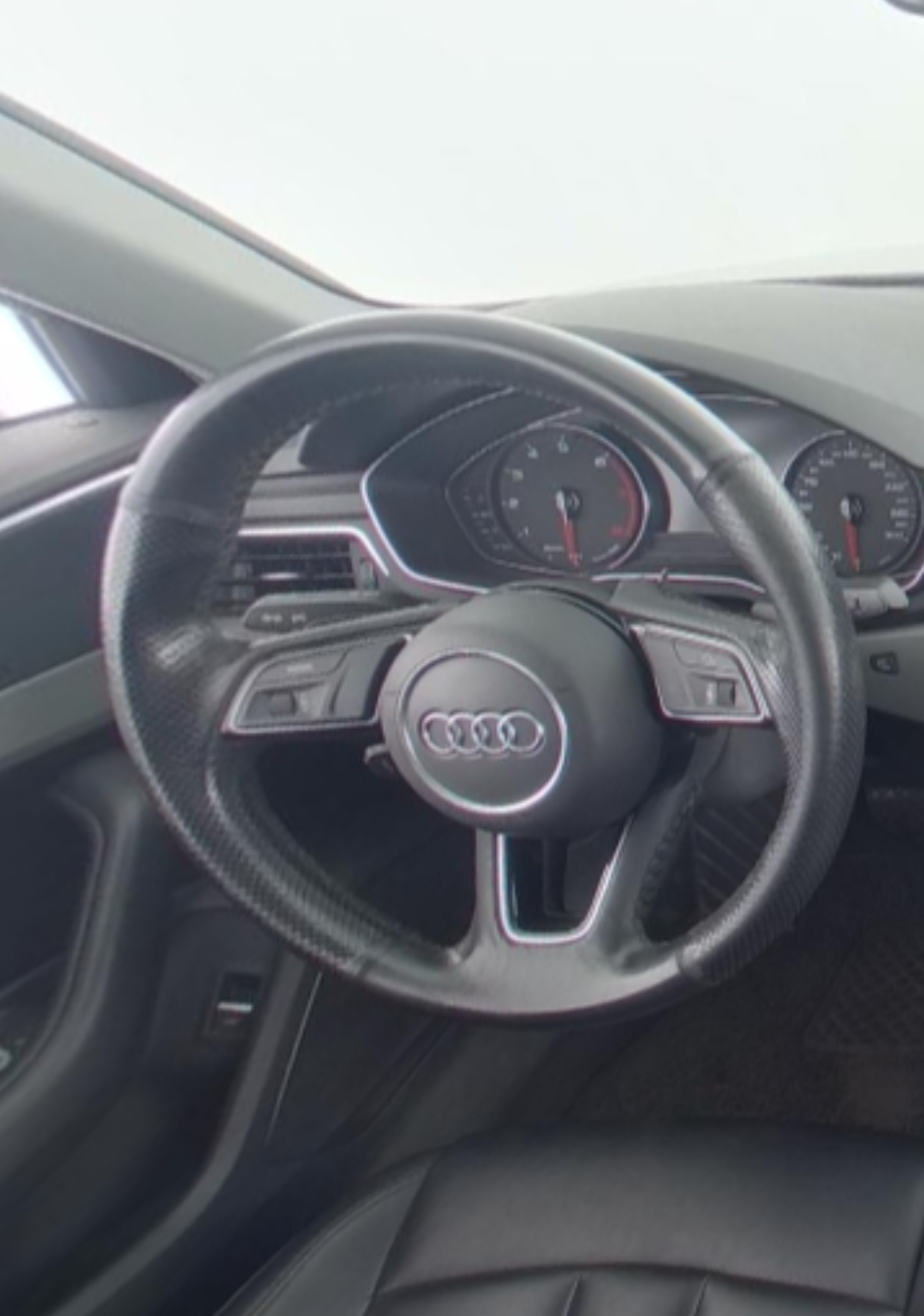 Audi A4L 2018 — фото 10