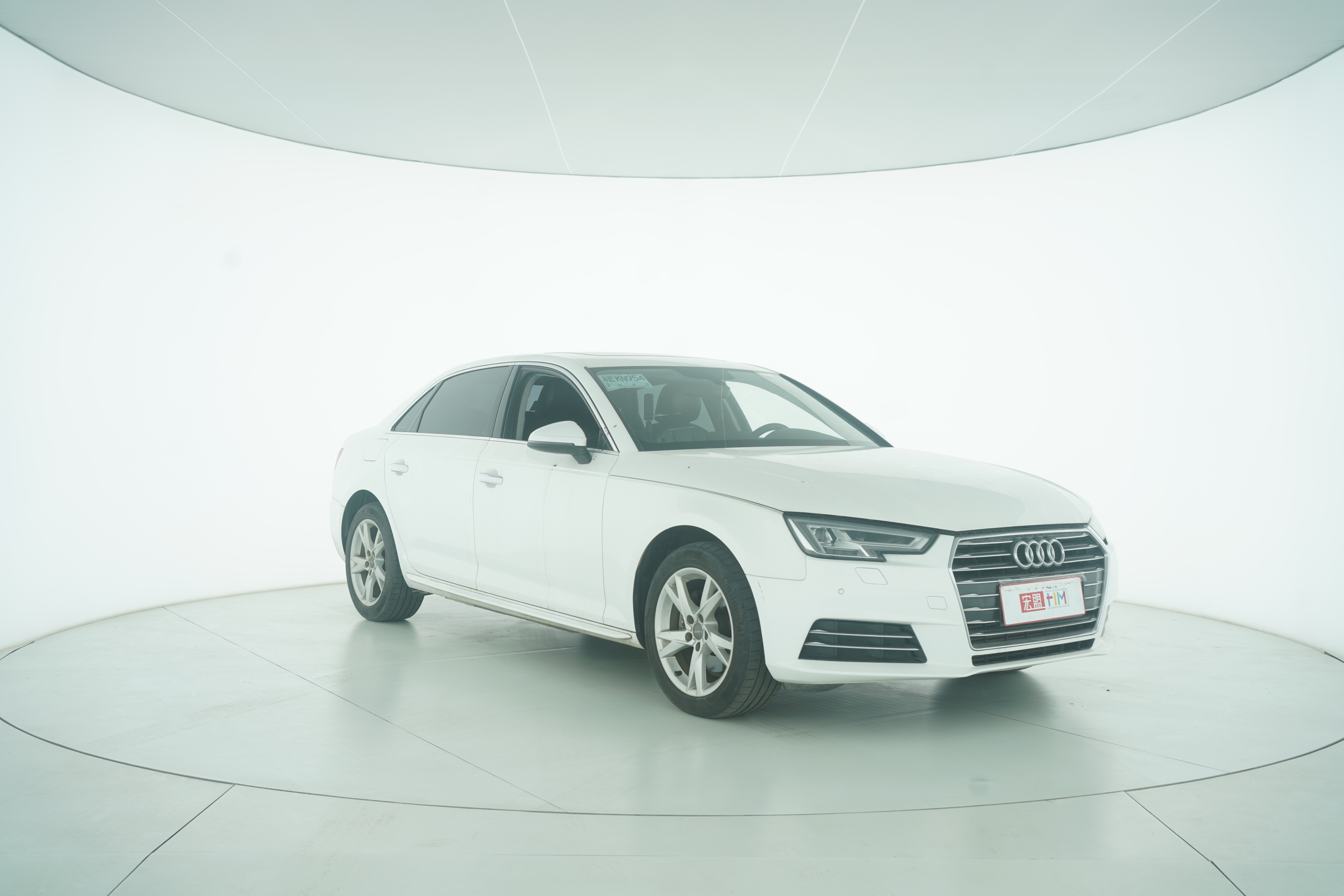 Audi A4L 2018 — фото 2