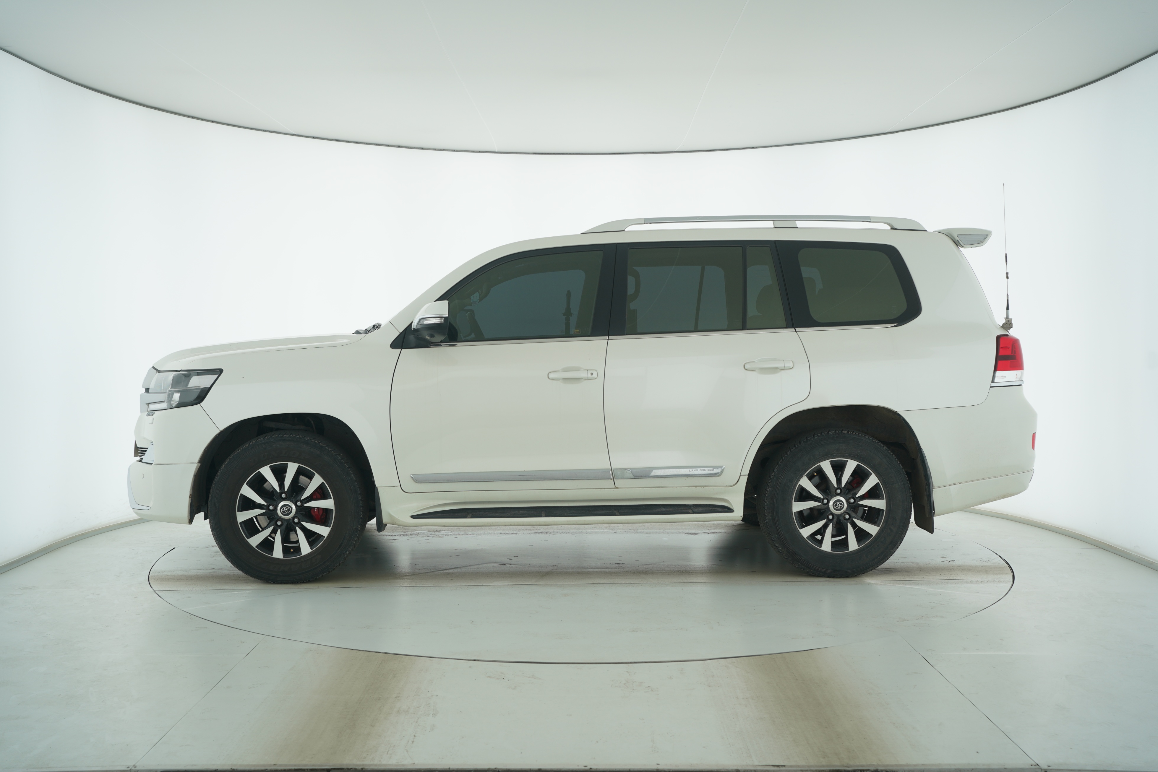 Toyota Land Cruiser (Imported) 2017 — фото 7