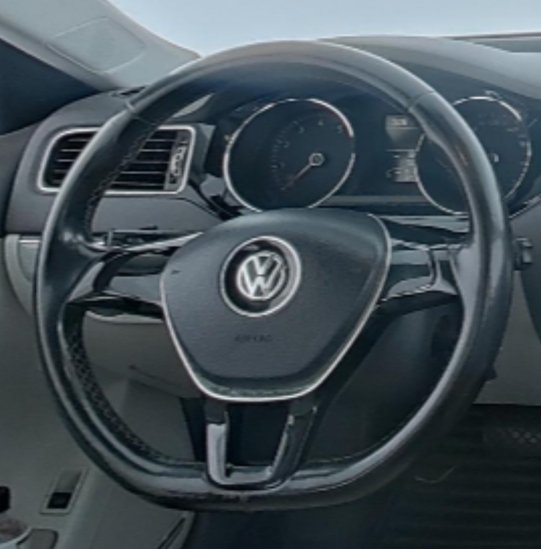 Volkswagen Jetta 2015 — фото 10