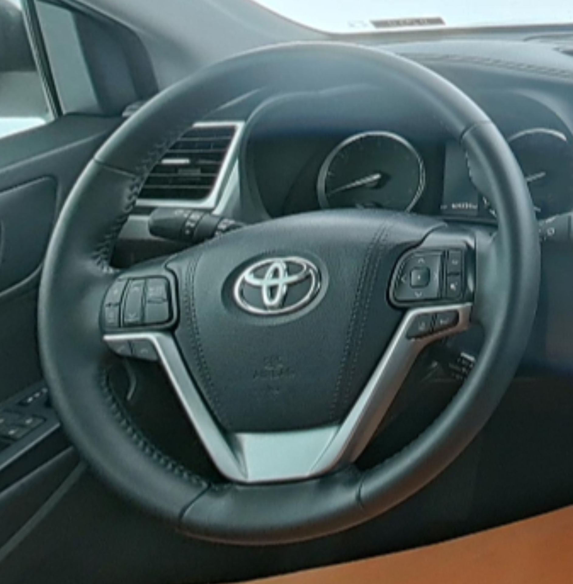 Toyota Highlander 2021 — фото 10