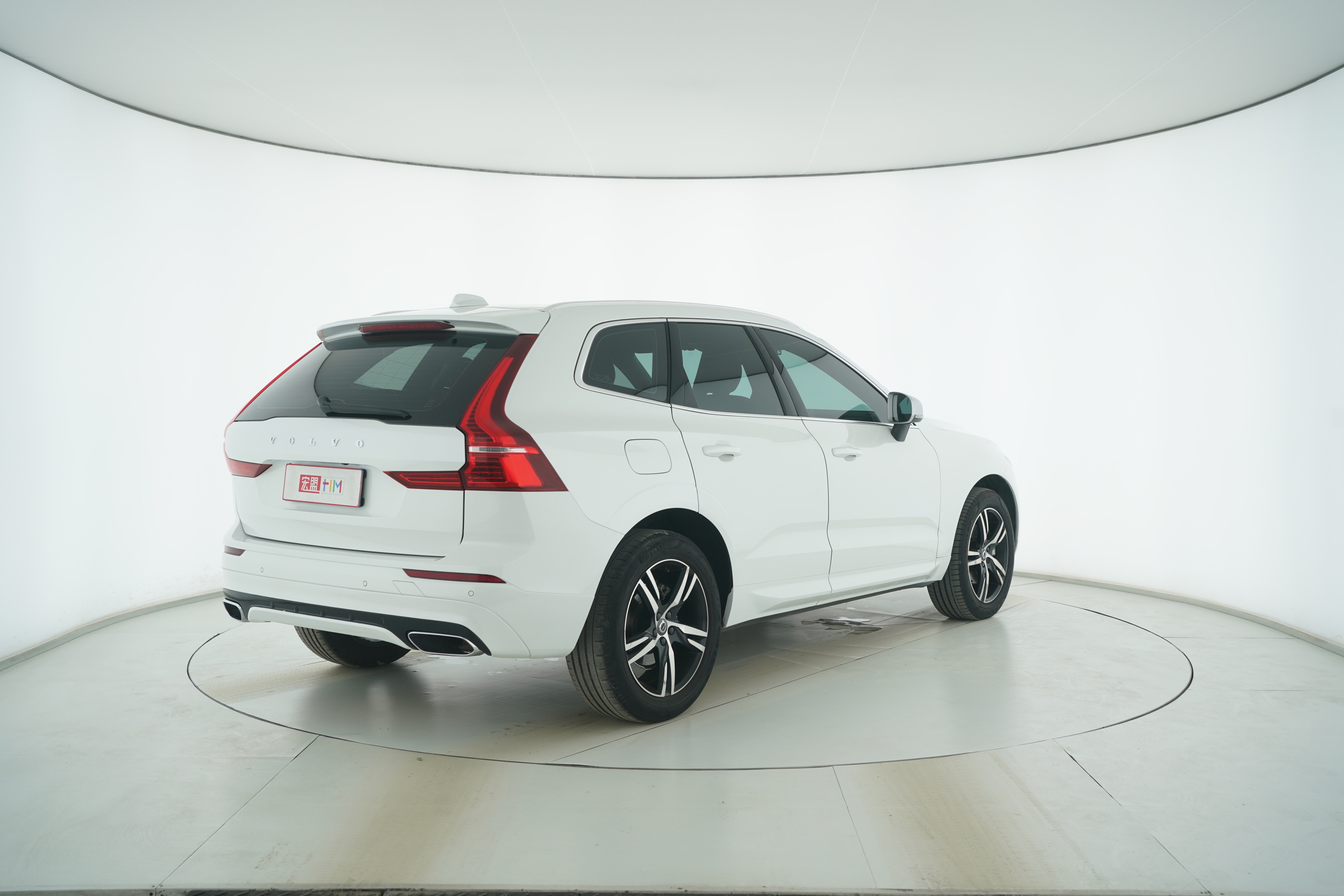 VOLVO XC60 2019 — фото 4