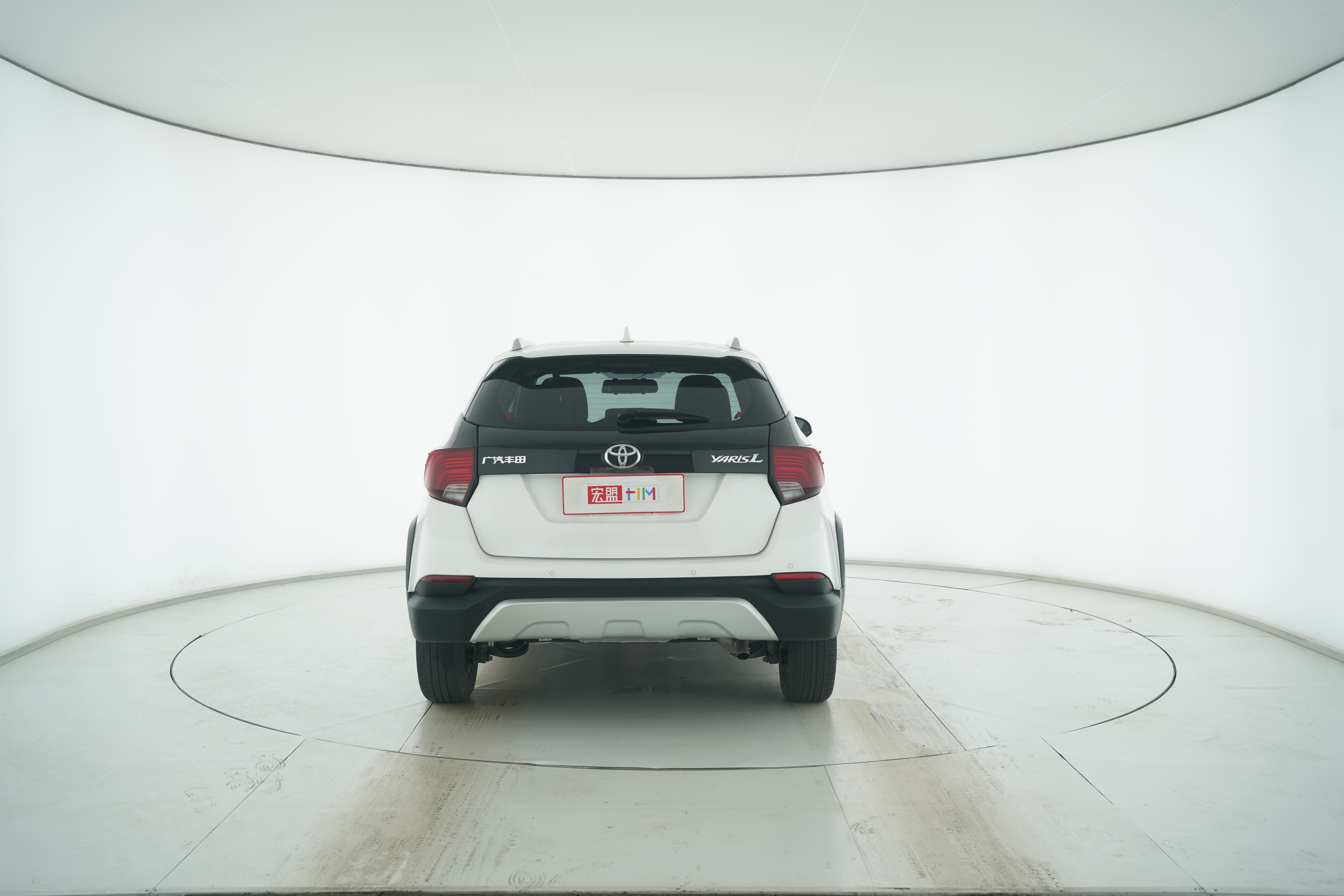 Toyota YARiS L 2022 — фото 6