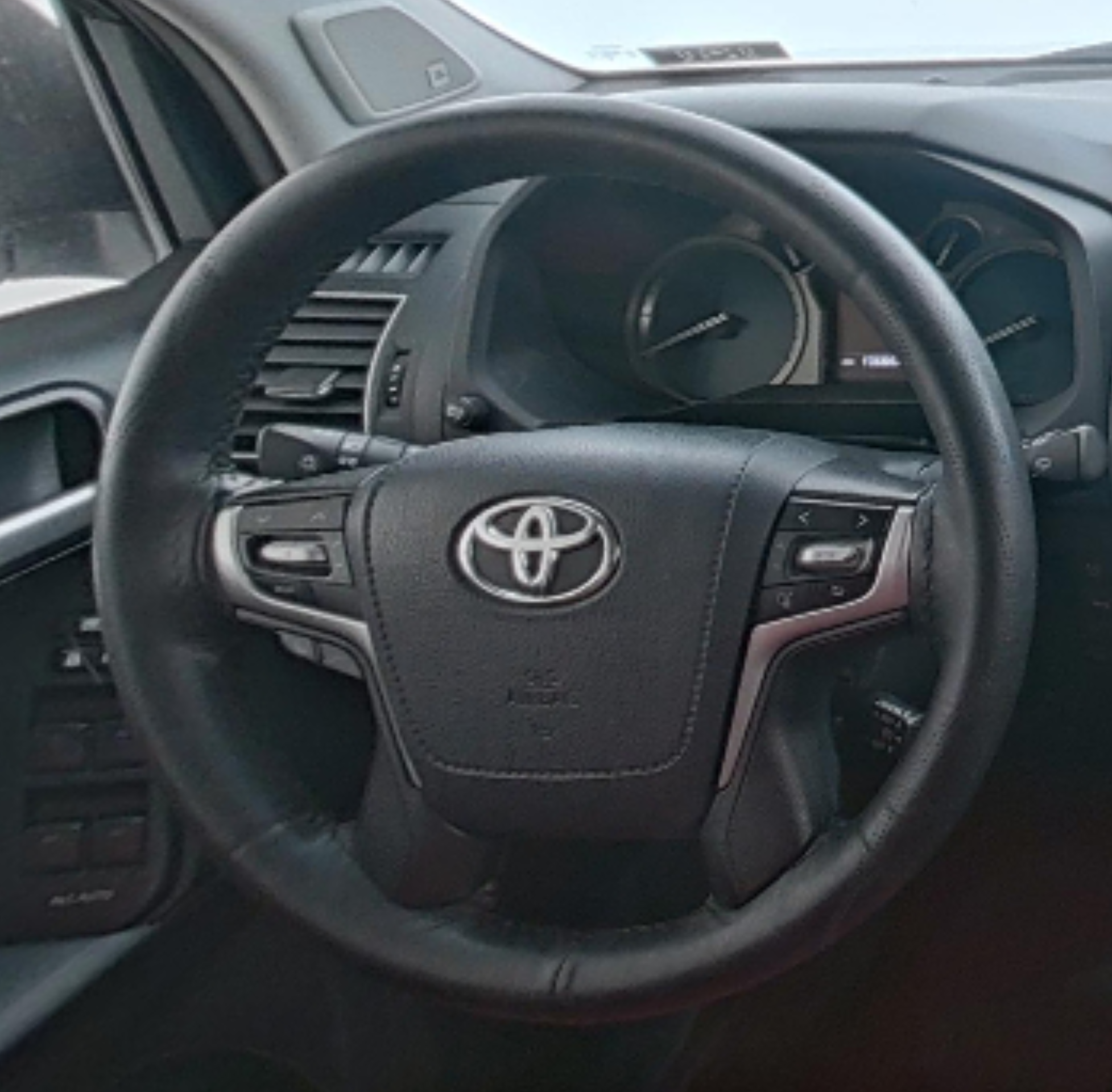 Toyota Prado 2019 — фото 10