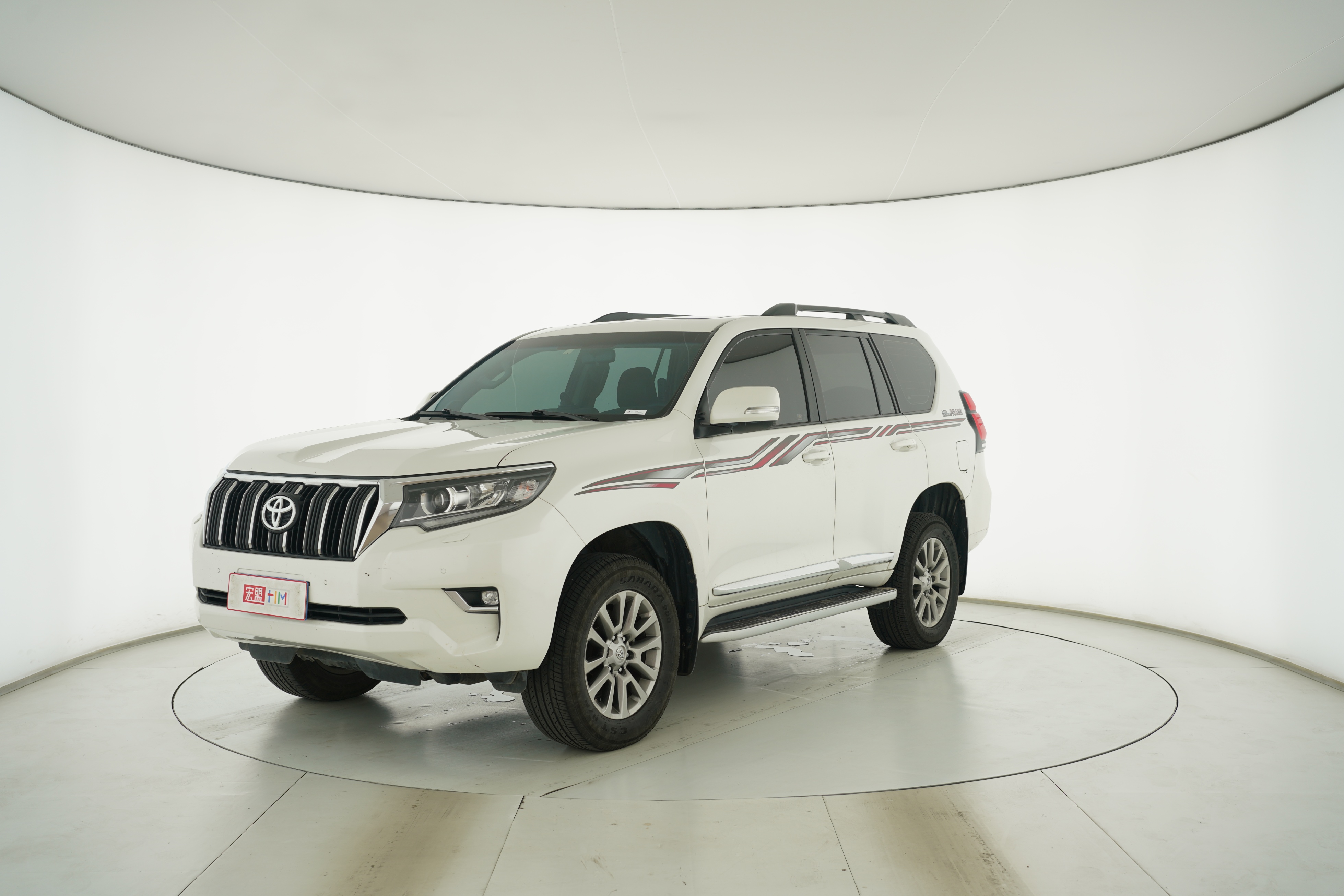Toyota Prado 2019 — фото 1