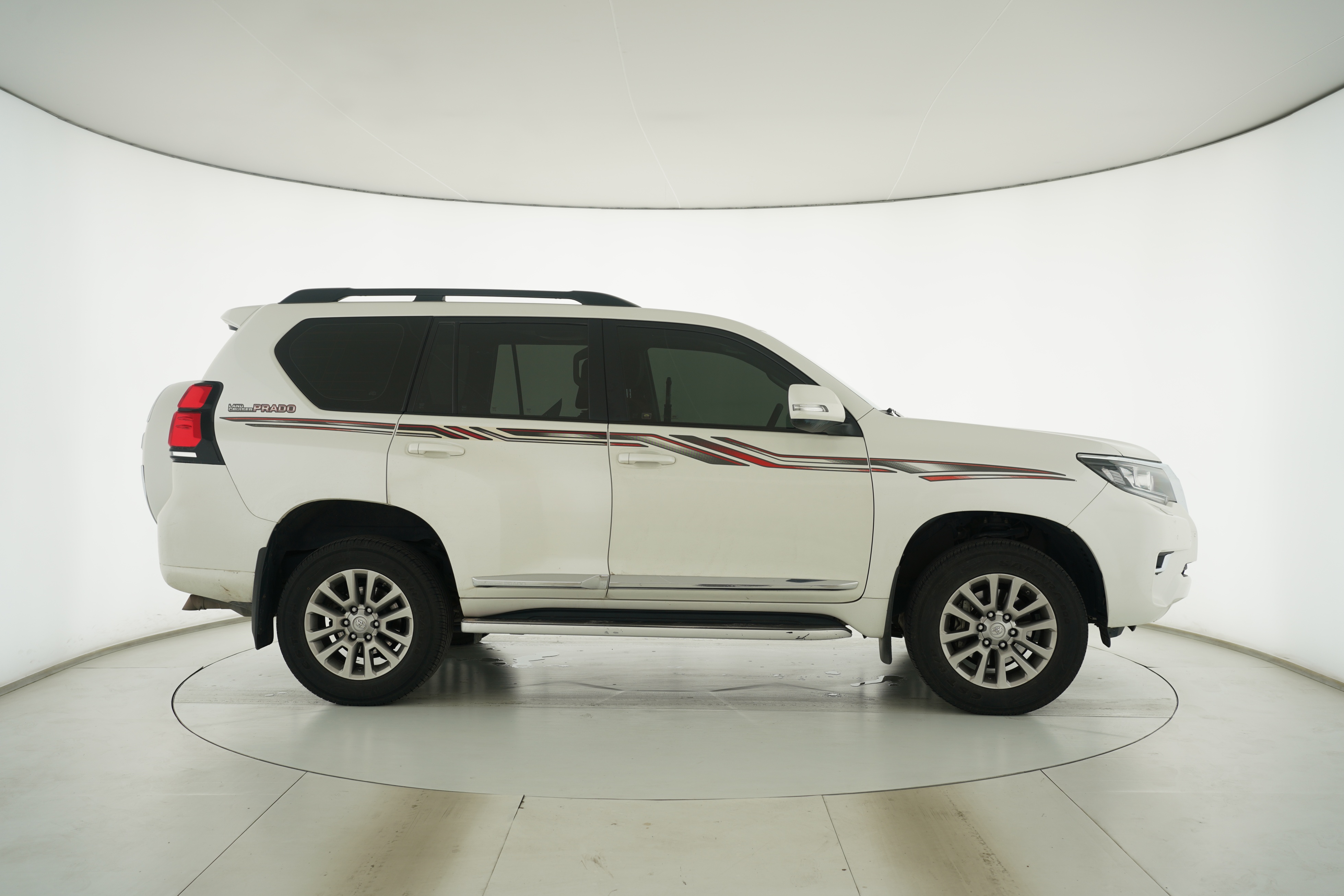 Toyota Prado 2019 — фото 8