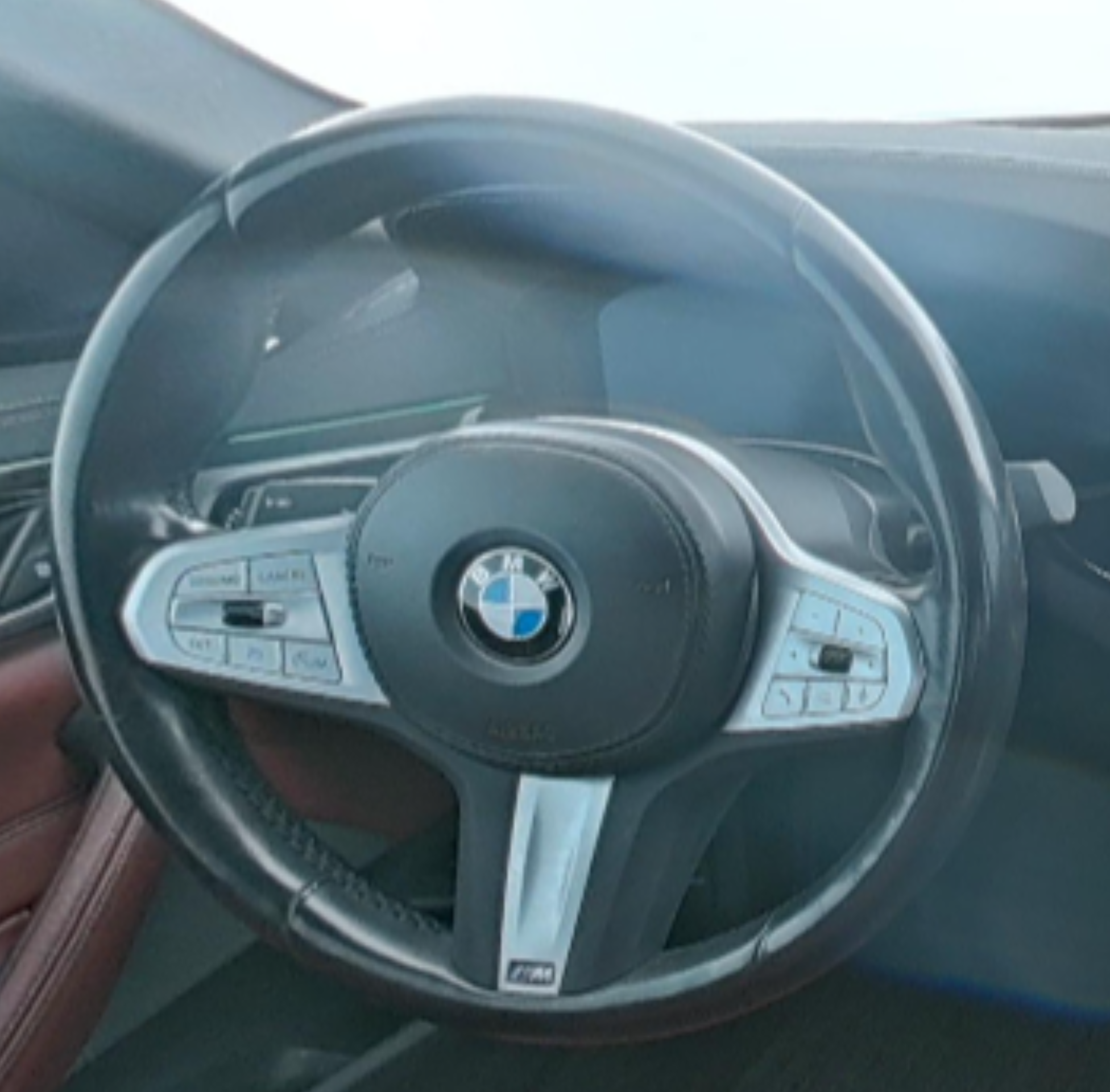 BMW 5 Series 2022 — фото 10
