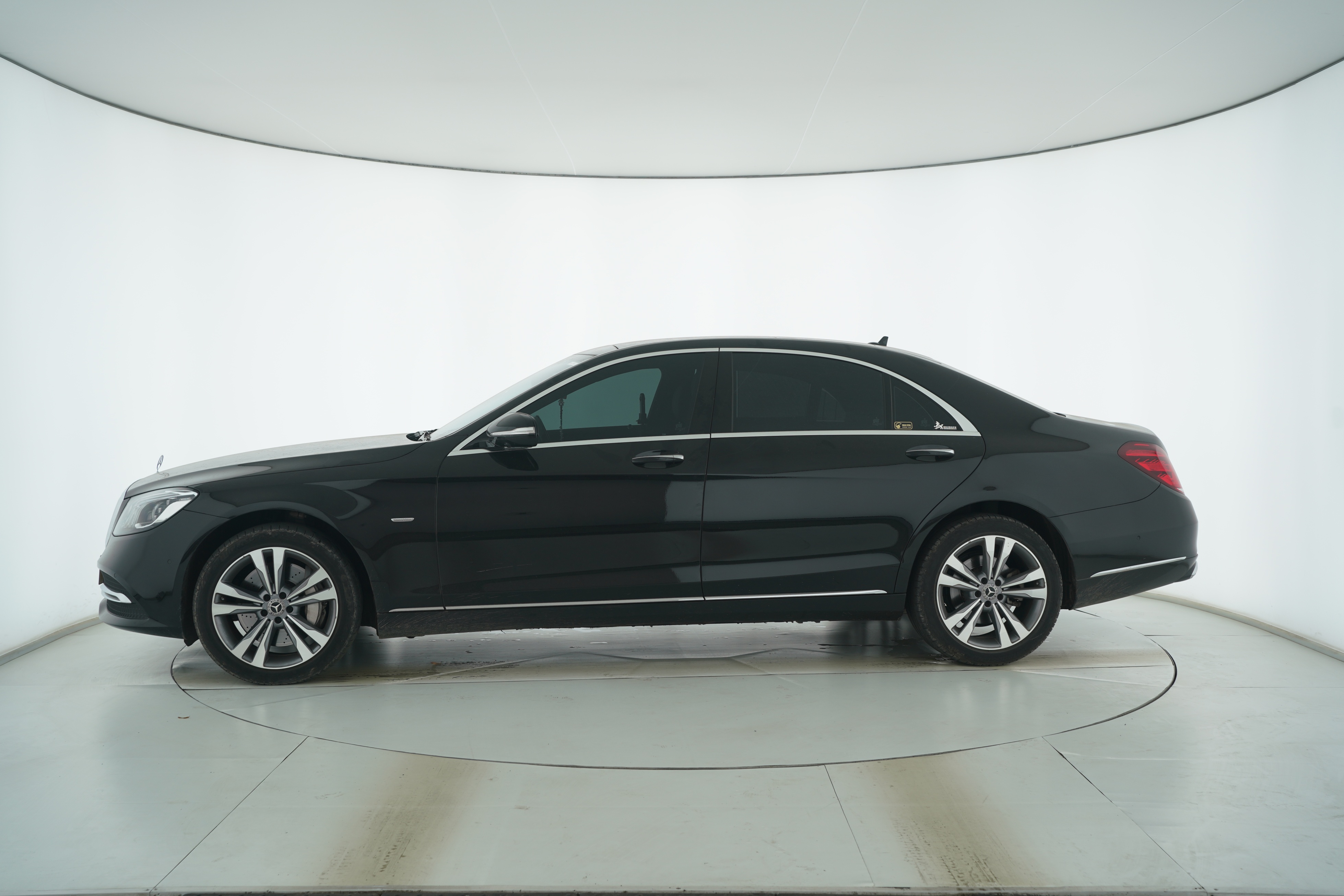 Mercedes Benz S-Class 2020 — фото 7