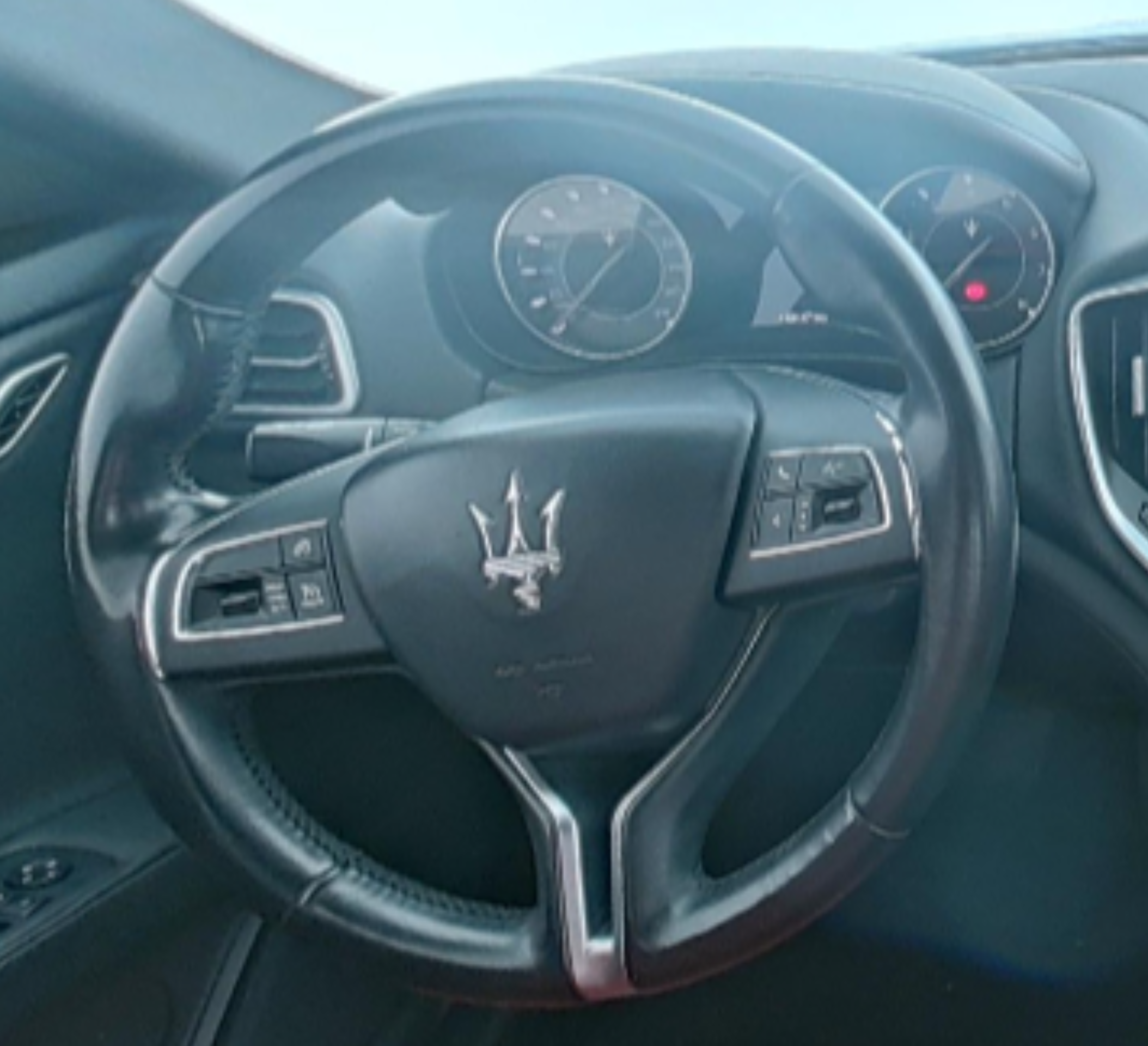 Maserati Ghibli 2022 — фото 10