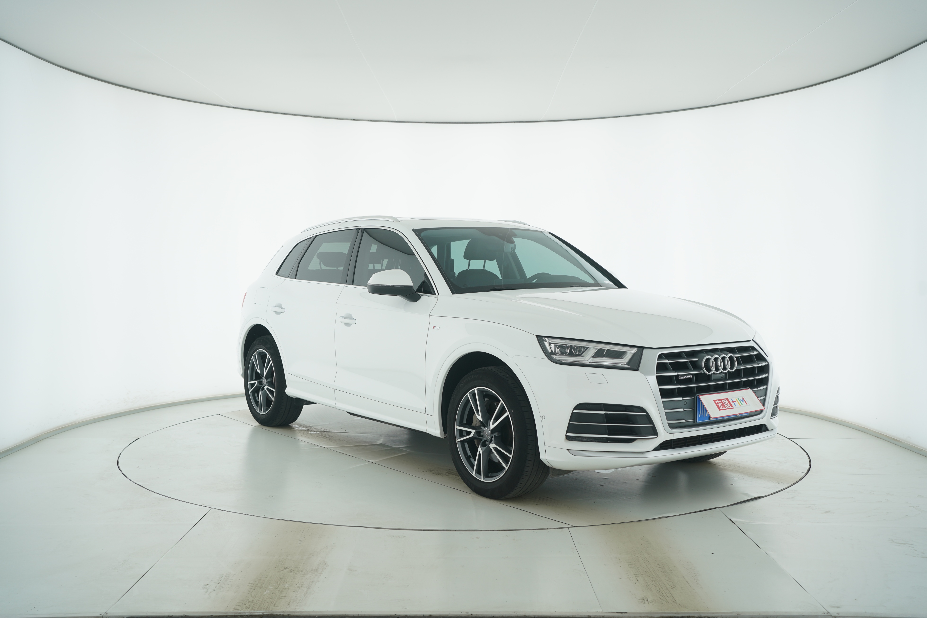 Audi Q5L 2020 — фото 2