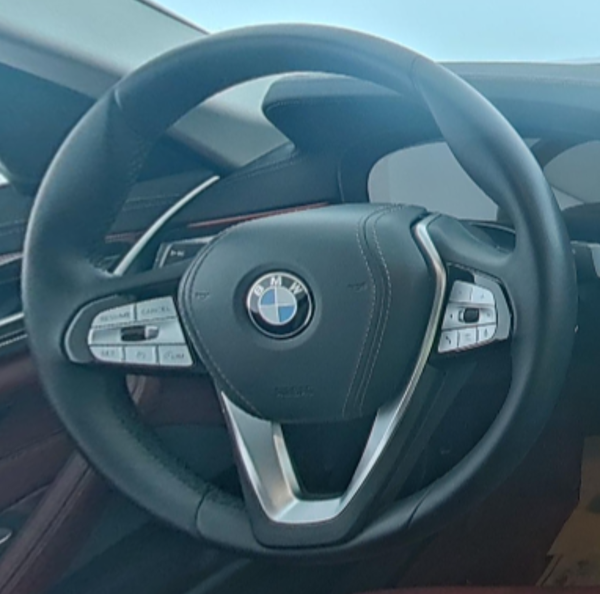 BMW 5 Series 2022 — фото 10