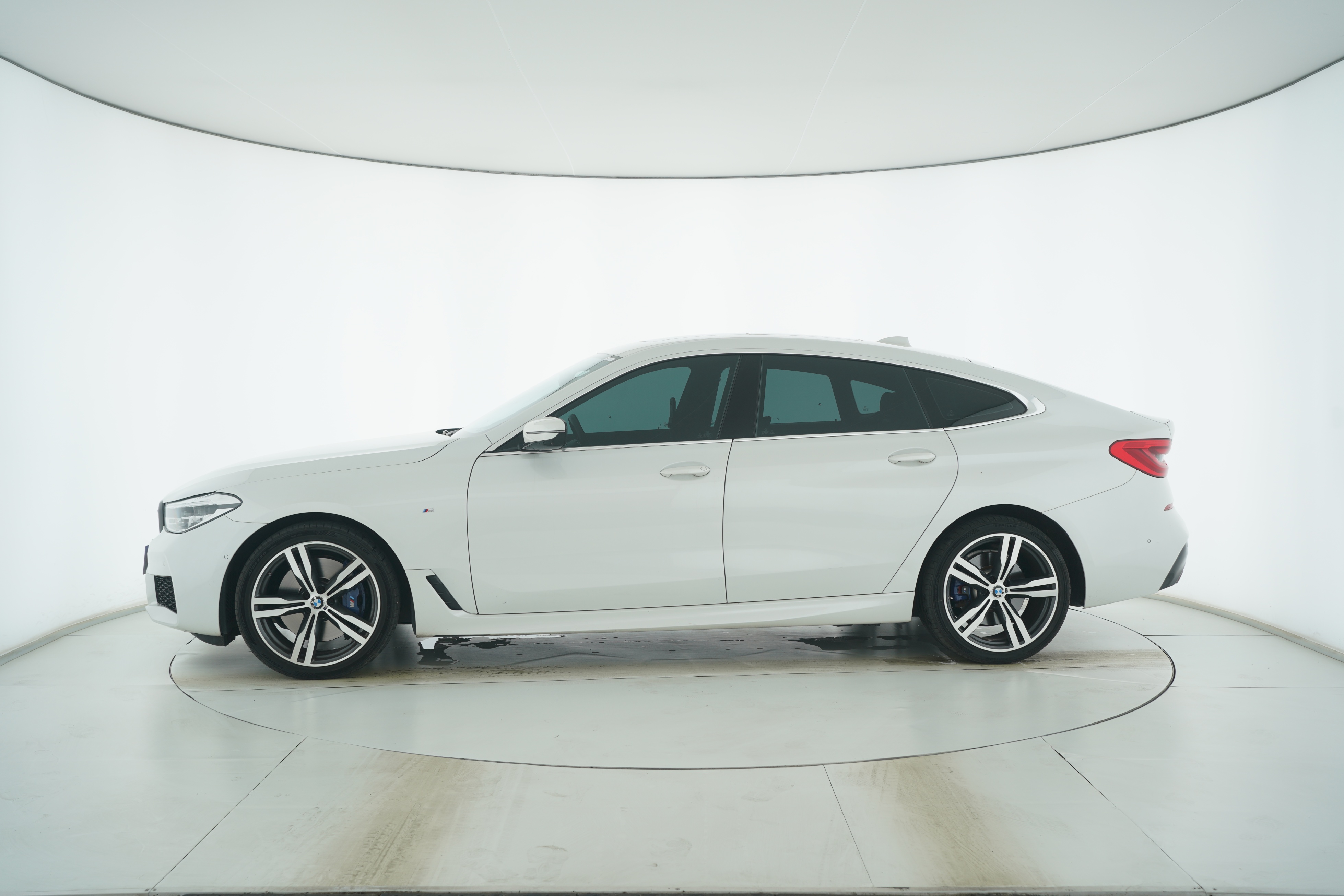 BMW 6 Series GT 2019 — фото 7