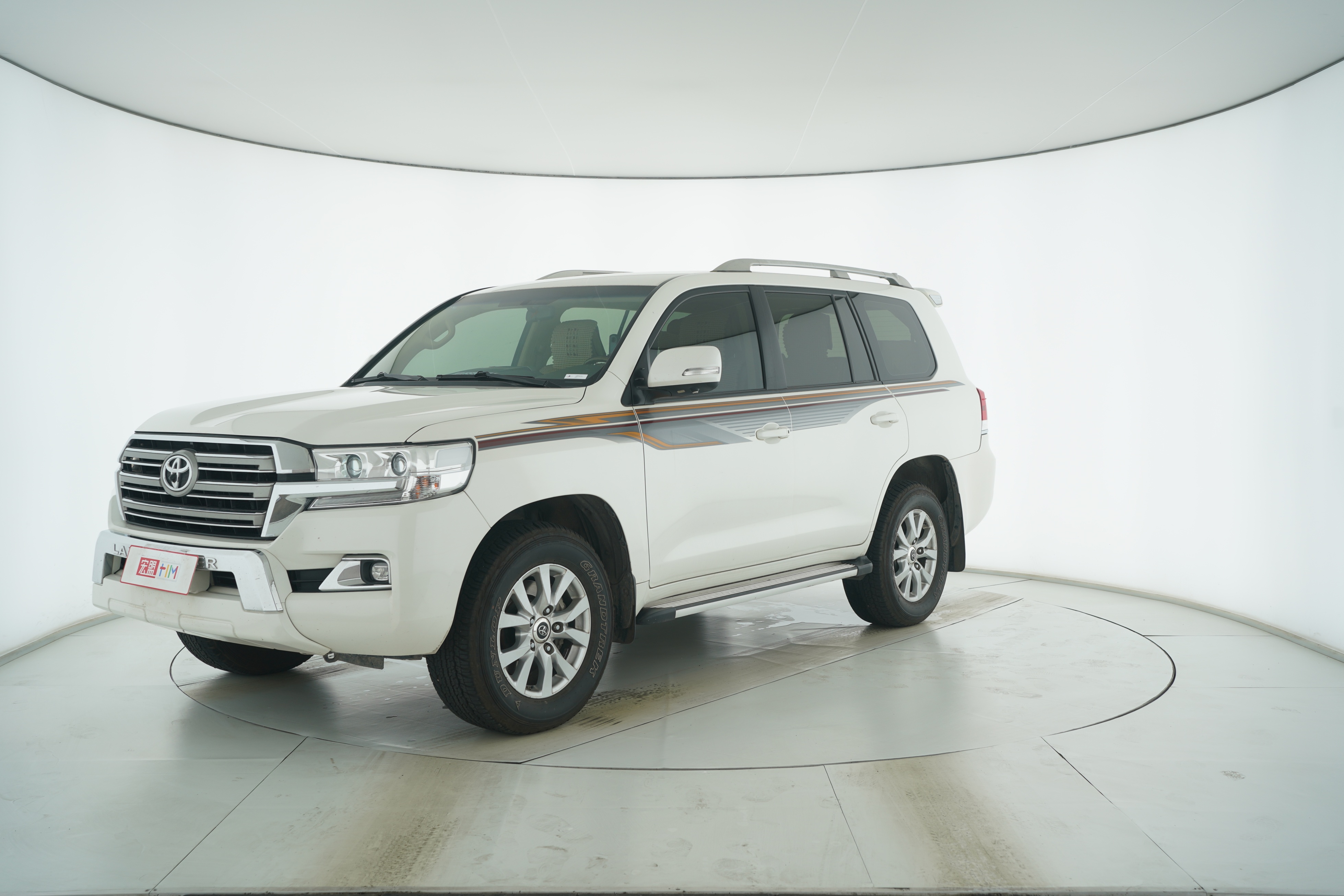 Toyota Land Cruiser (Imported) 2017 — фото 1