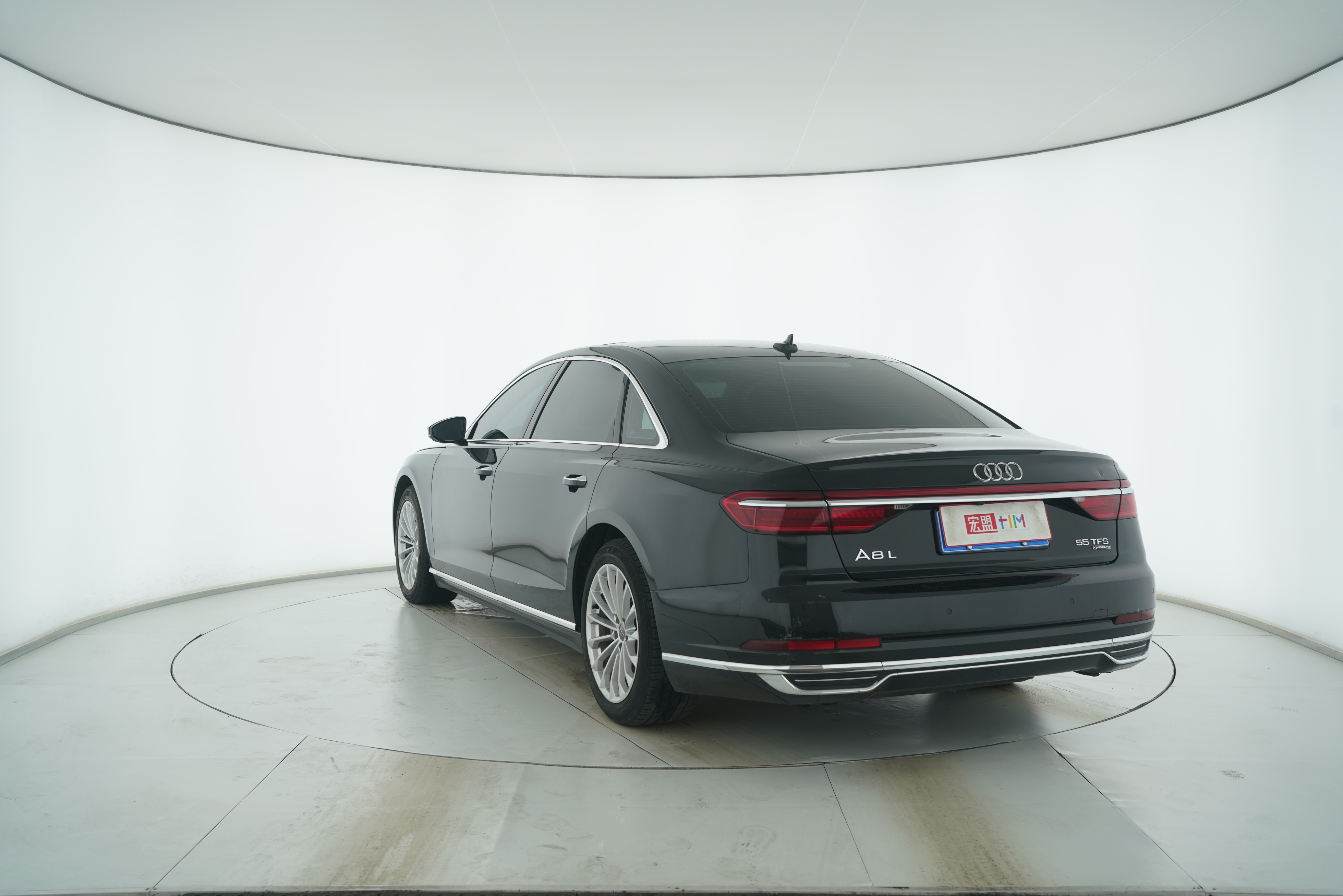 Audi A8 2018 — фото 3