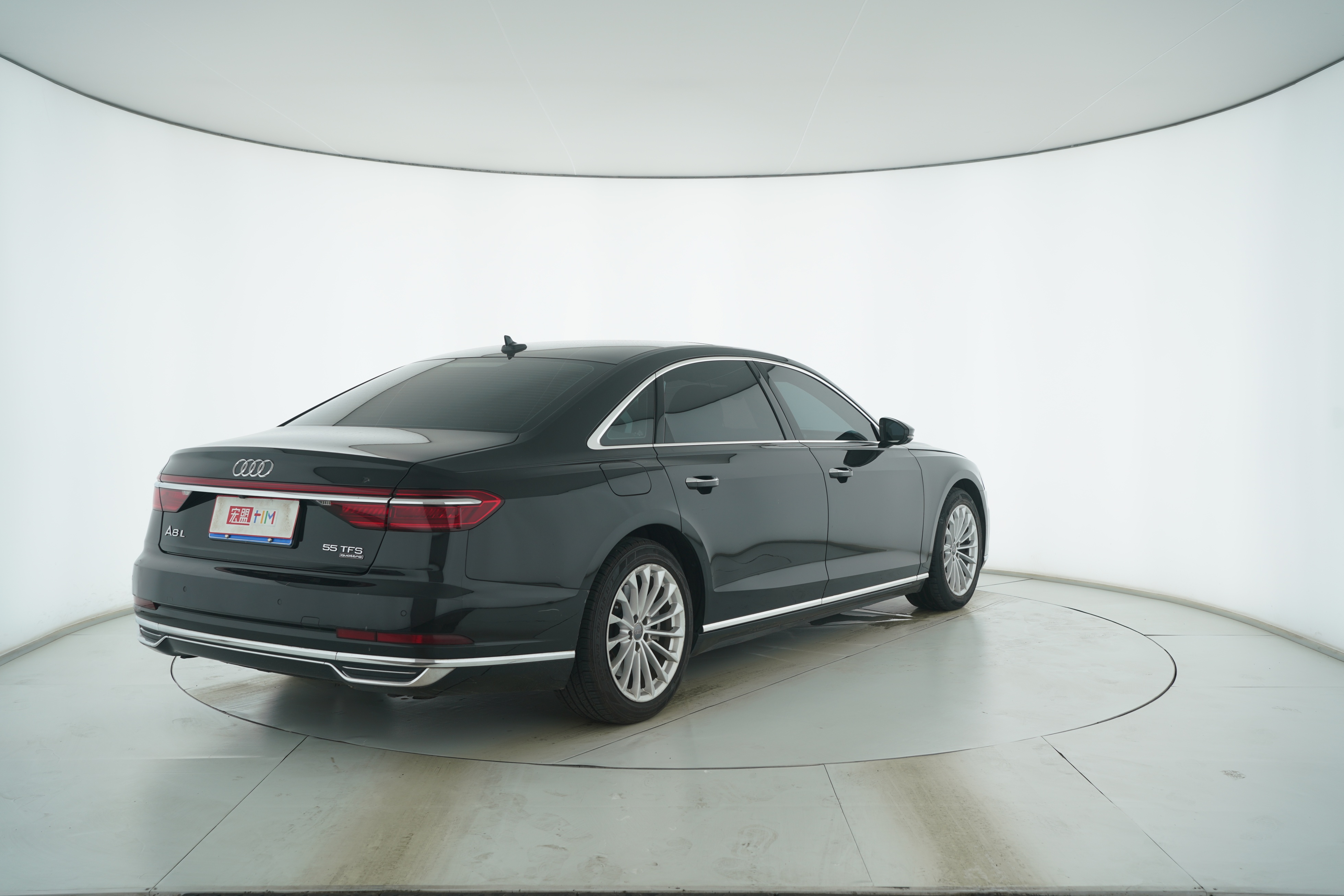 Audi A8 2018 — фото 4
