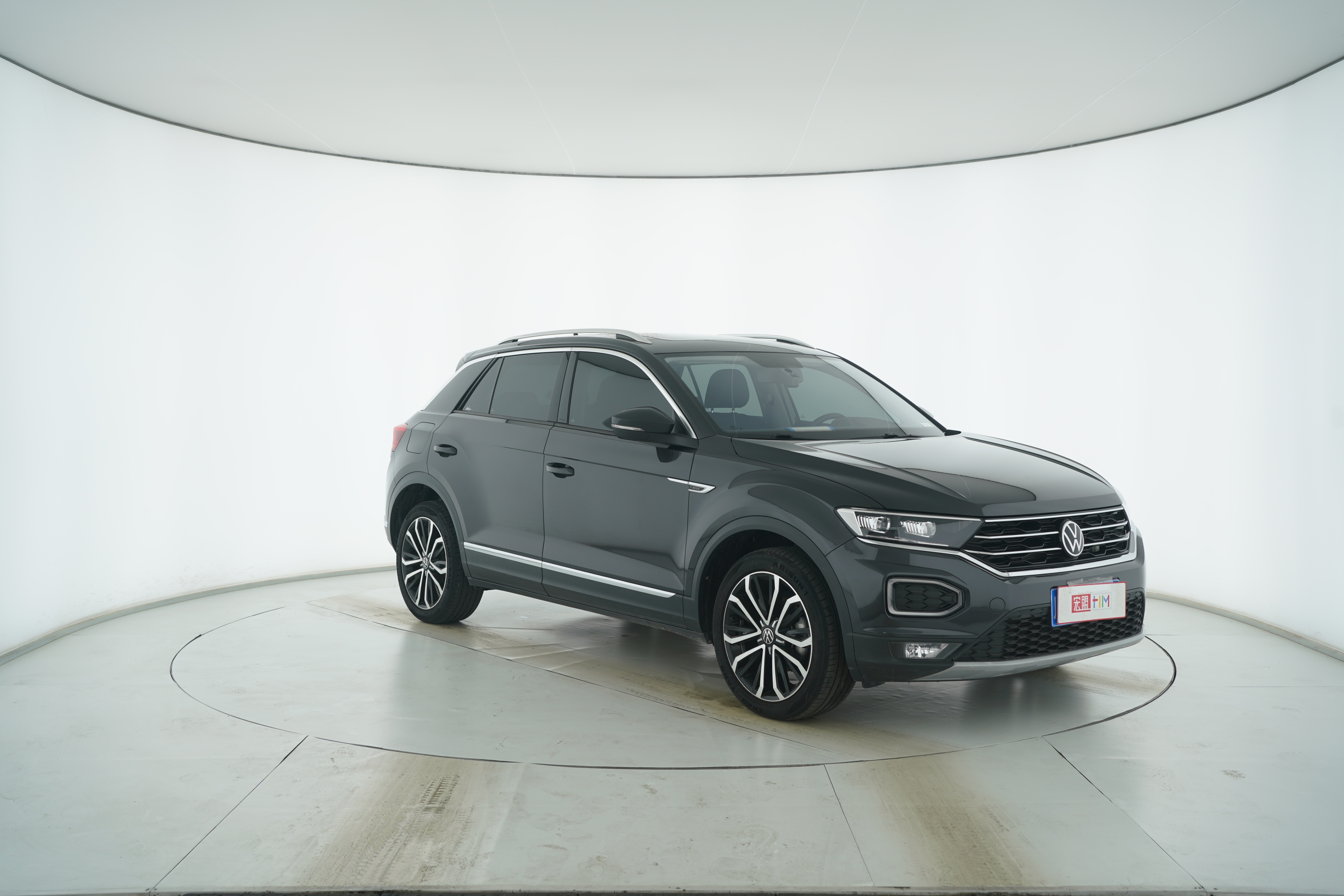 Volkswagen T-ROC 2021 — фото 2