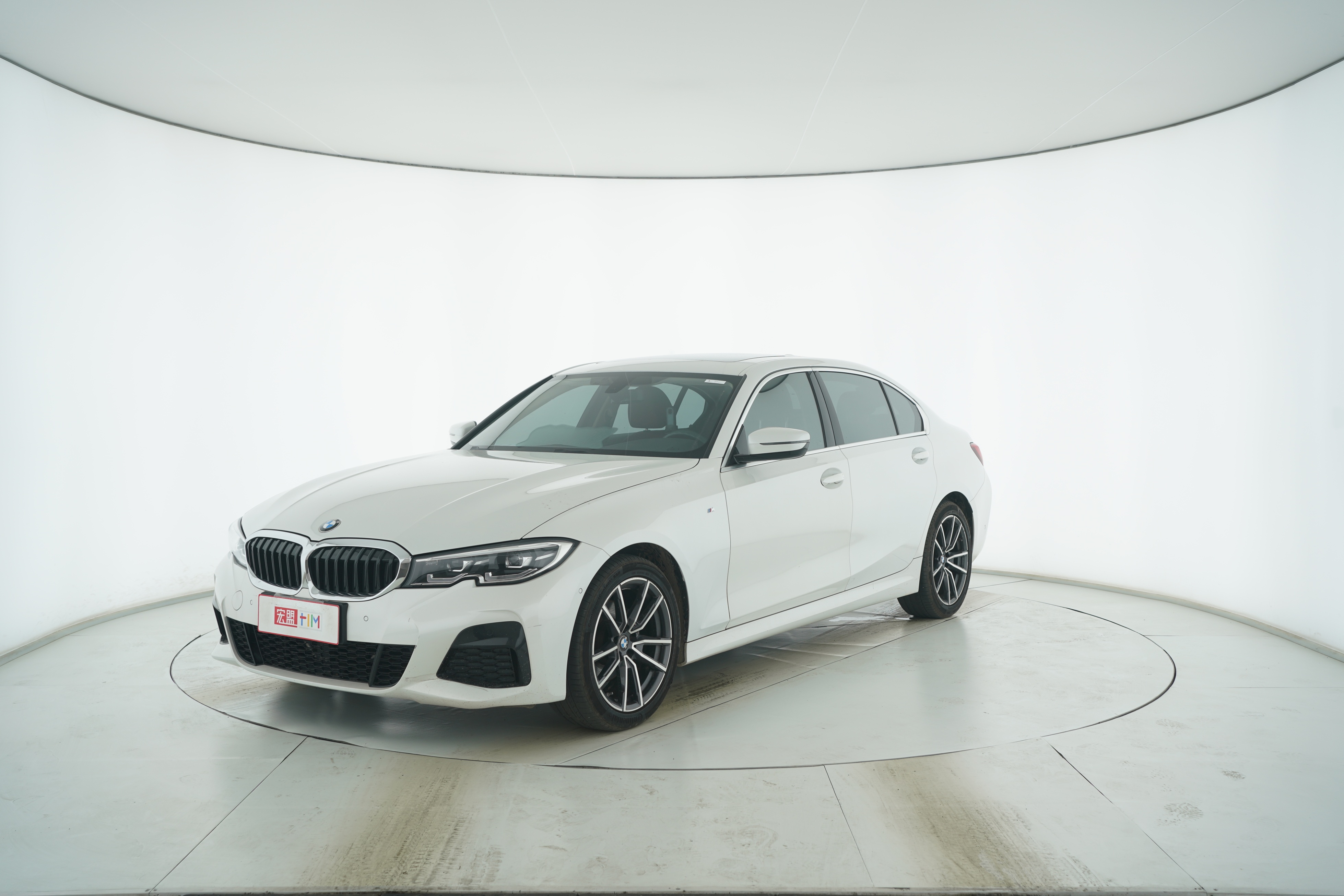 BMW 3 Series 2021 — фото 1