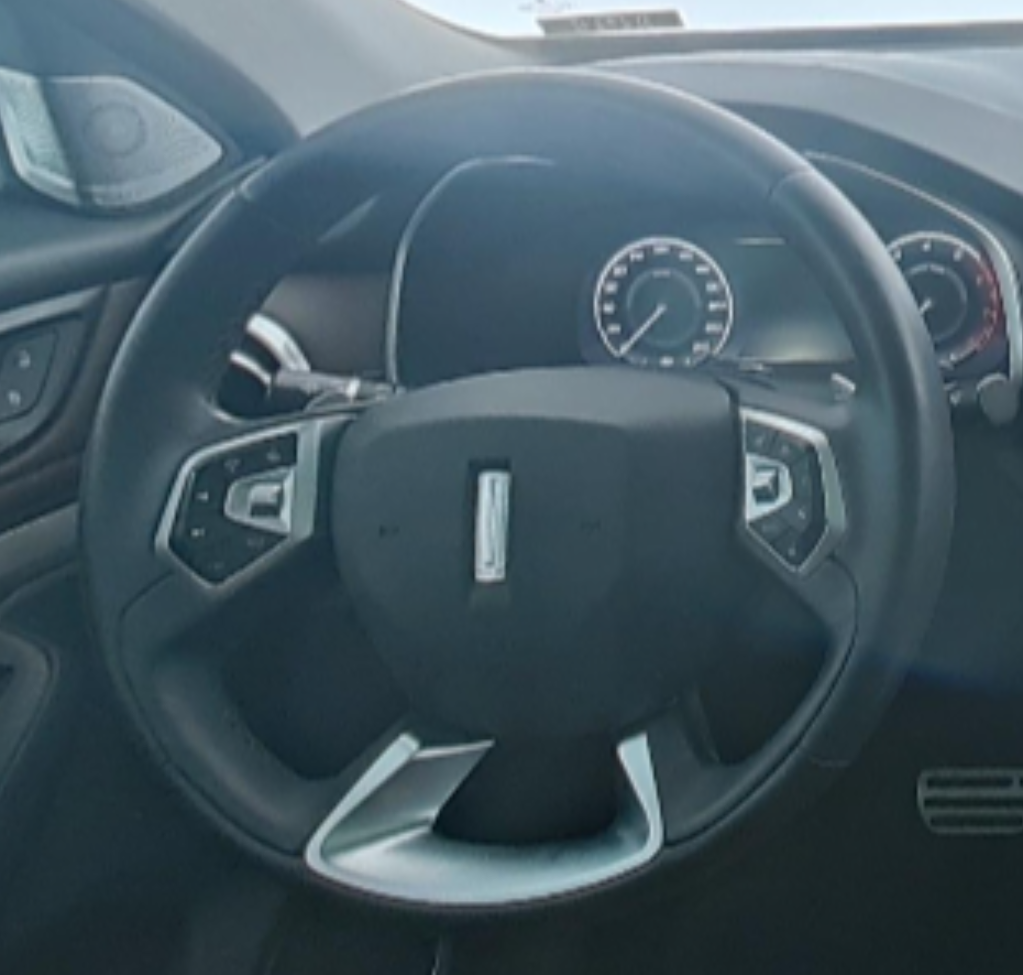 Wei brand Wey VV6 2019 — фото 10
