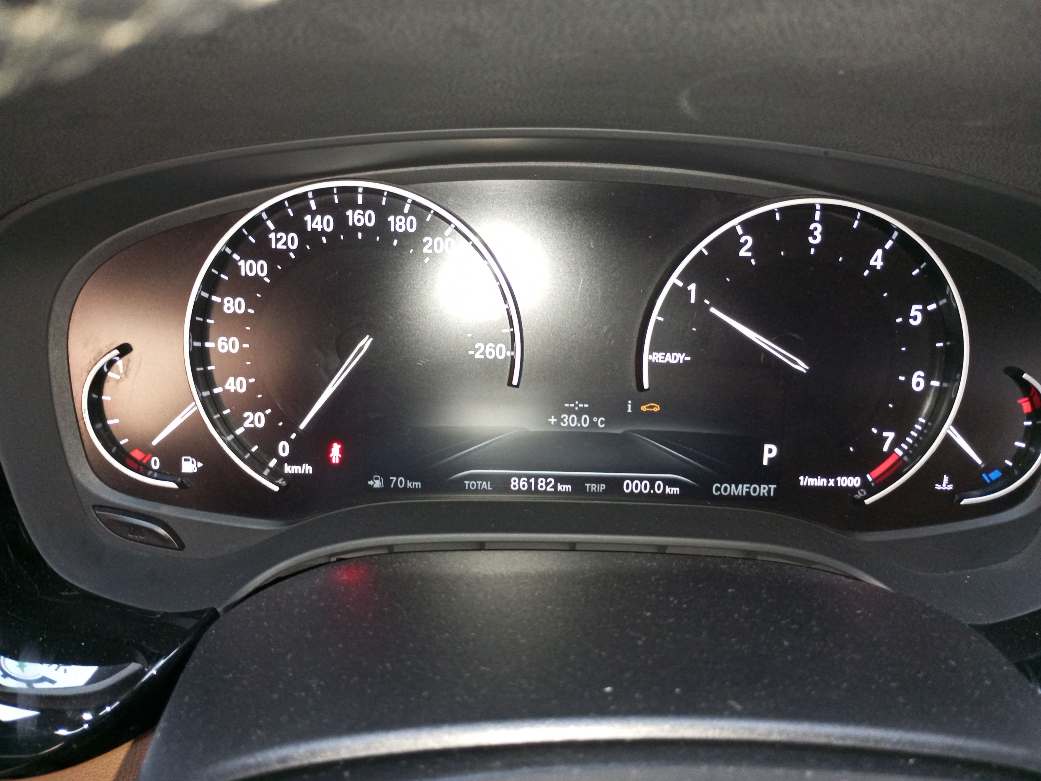 BMW 5 Series 2018 — фото 11