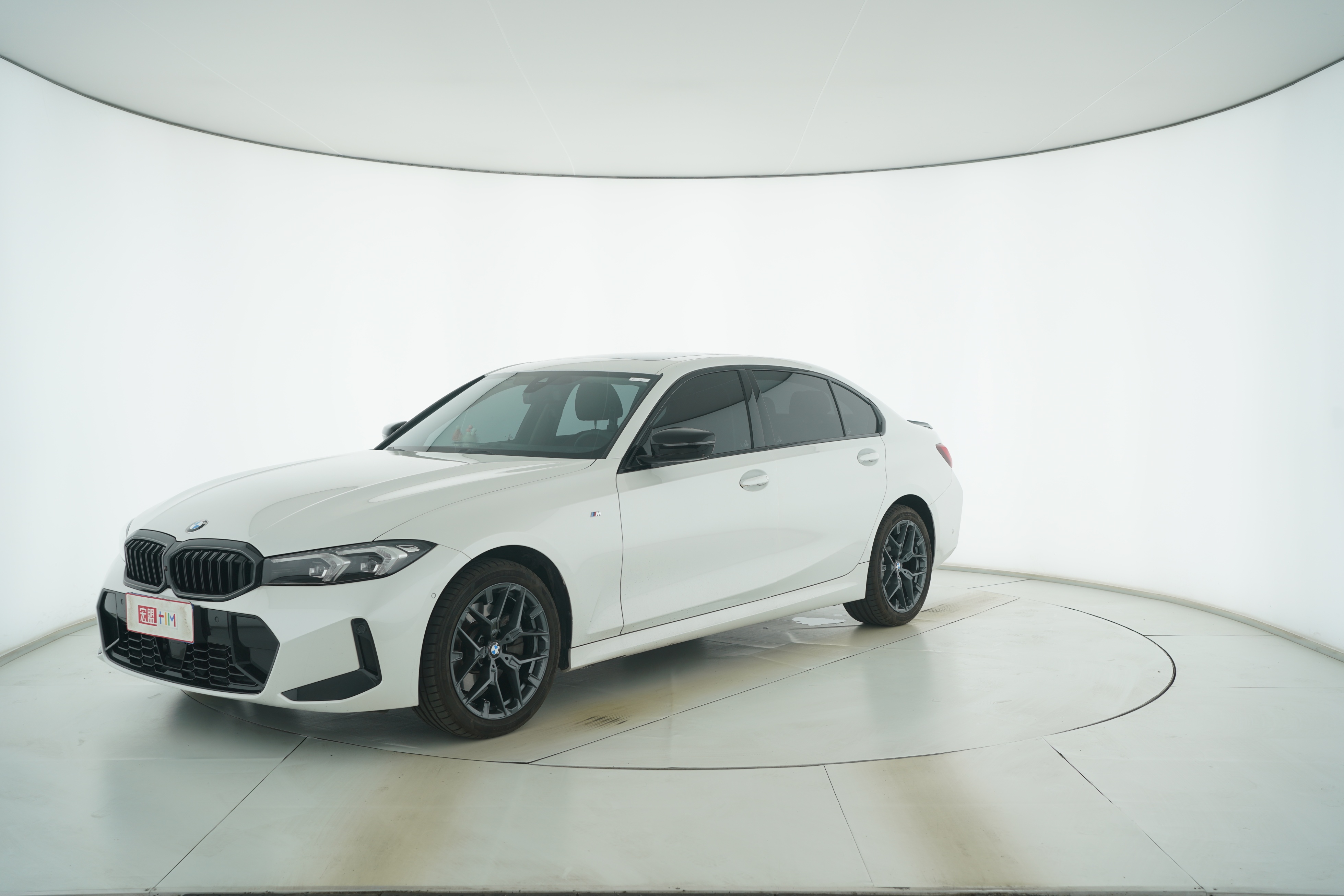 BMW 3 Series 2025 — фото 1