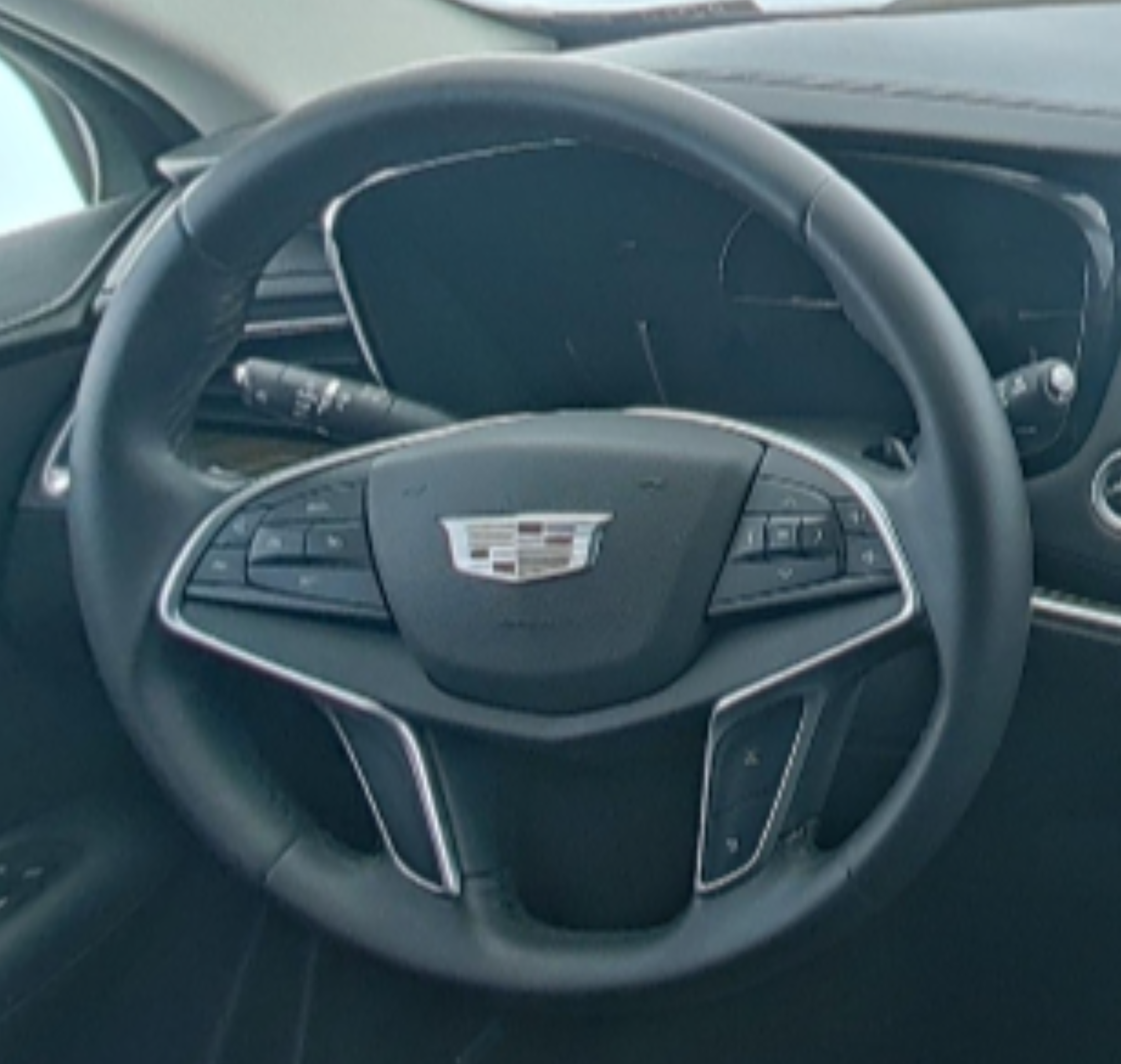 Cadillac XT5 2016 — фото 10