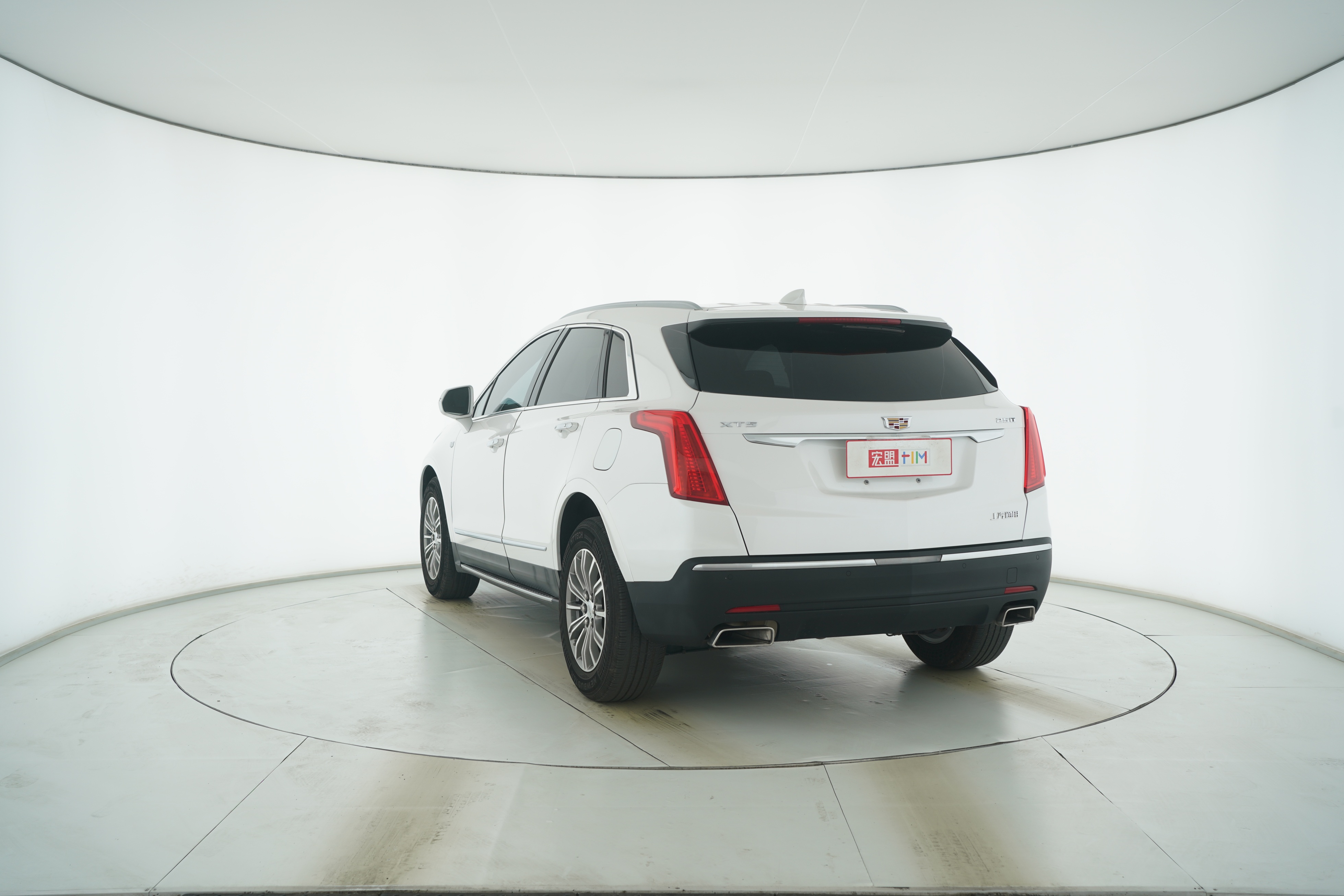 Cadillac XT5 2016 — фото 3