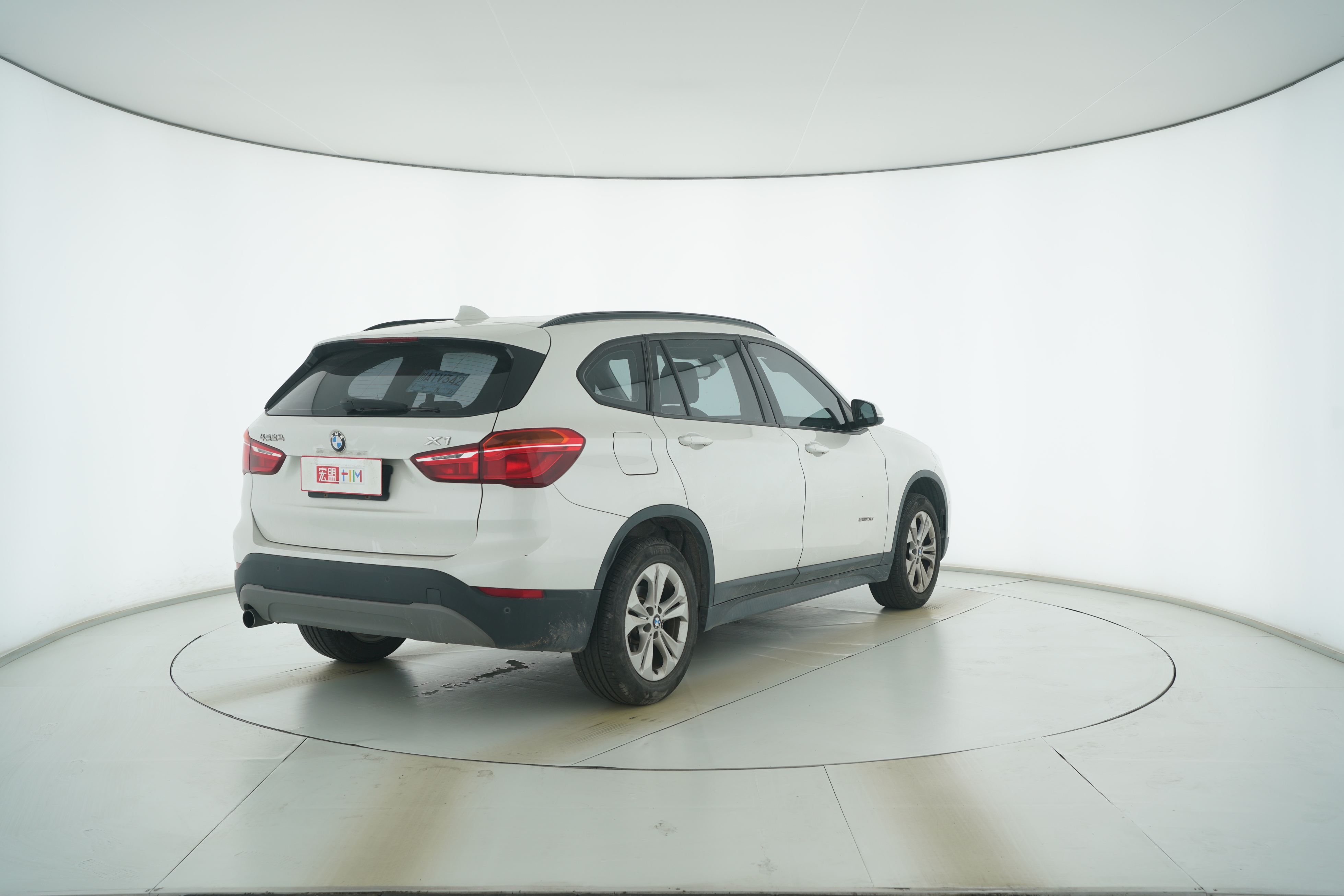 BMW X1 2018 — фото 4