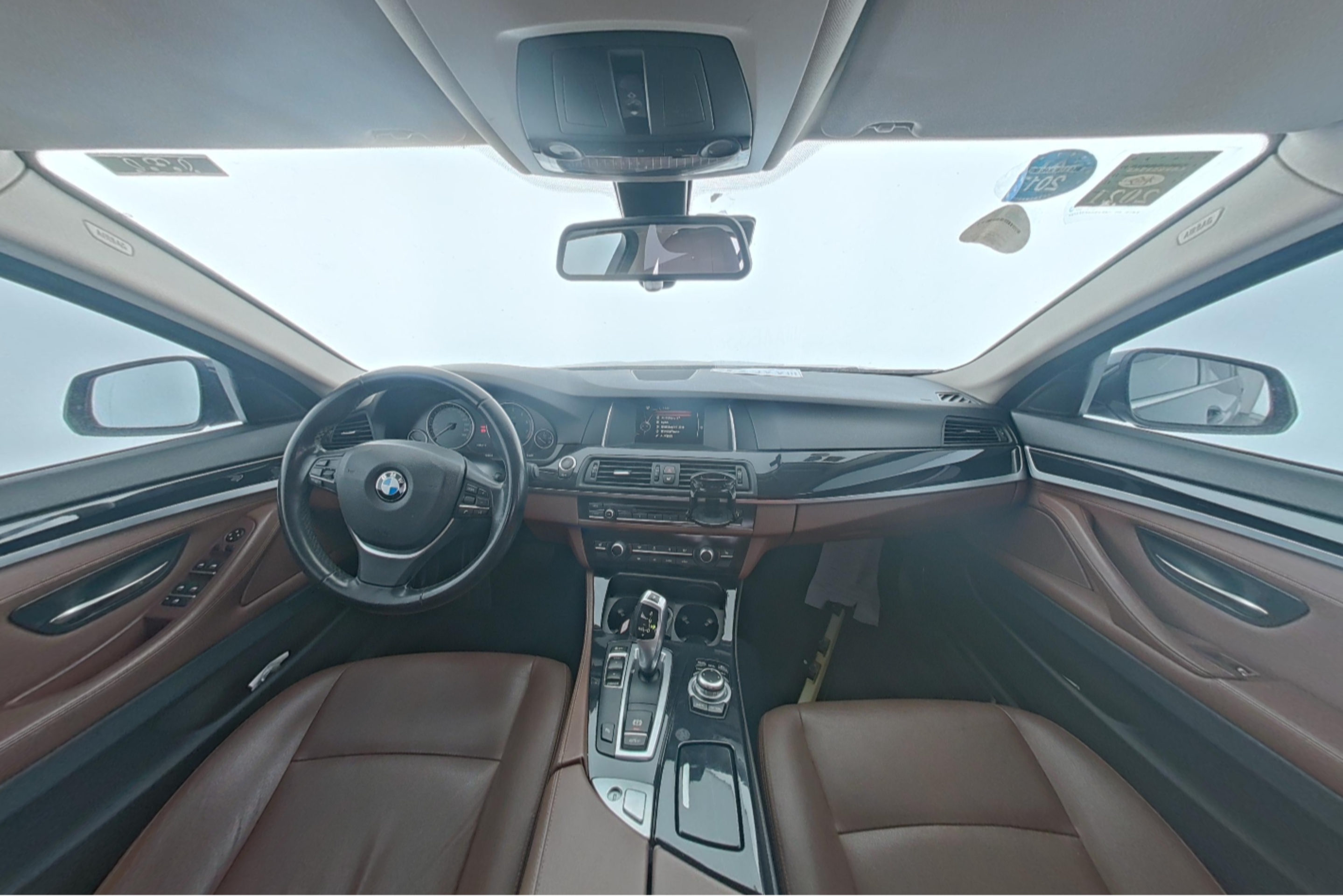 BMW 5 Series 2017 — фото 9