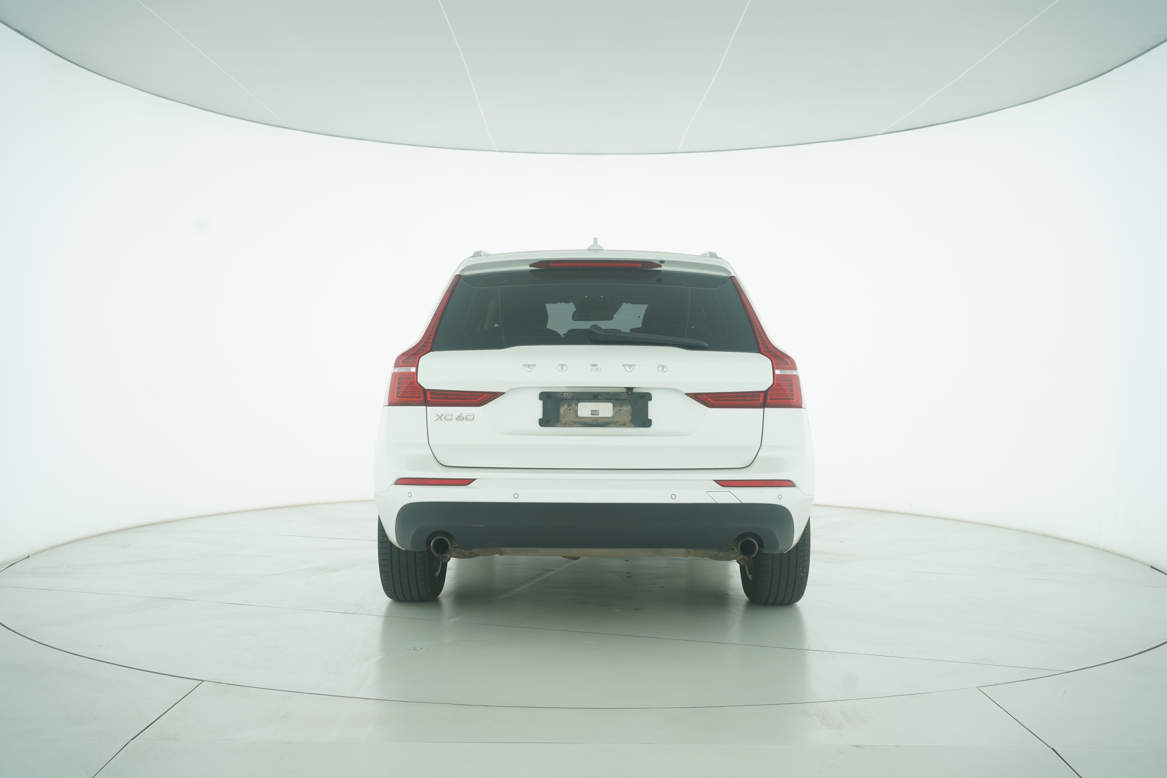 VOLVO XC60 2019 — фото 6