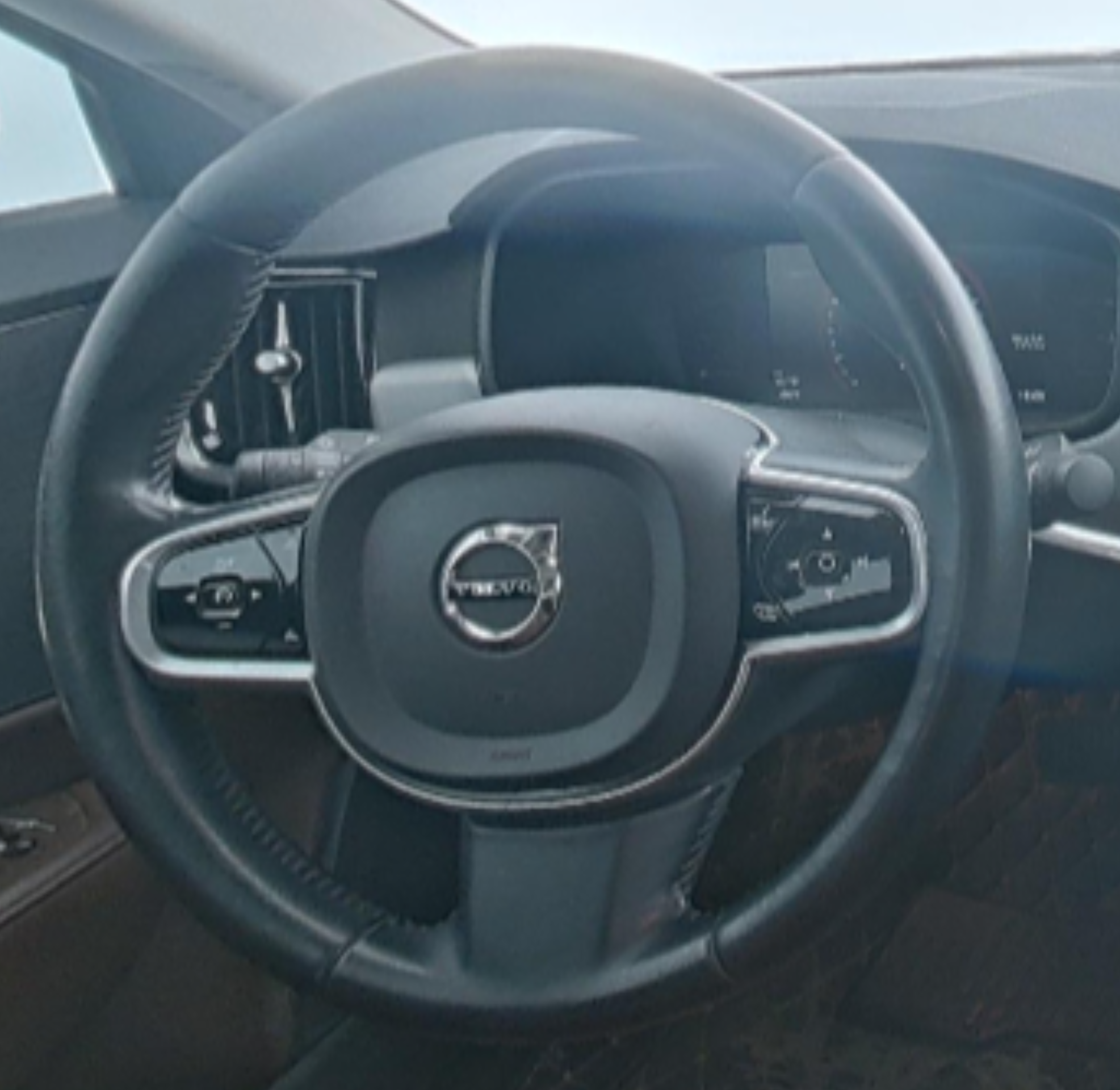 VOLVO S90 2017 — фото 10