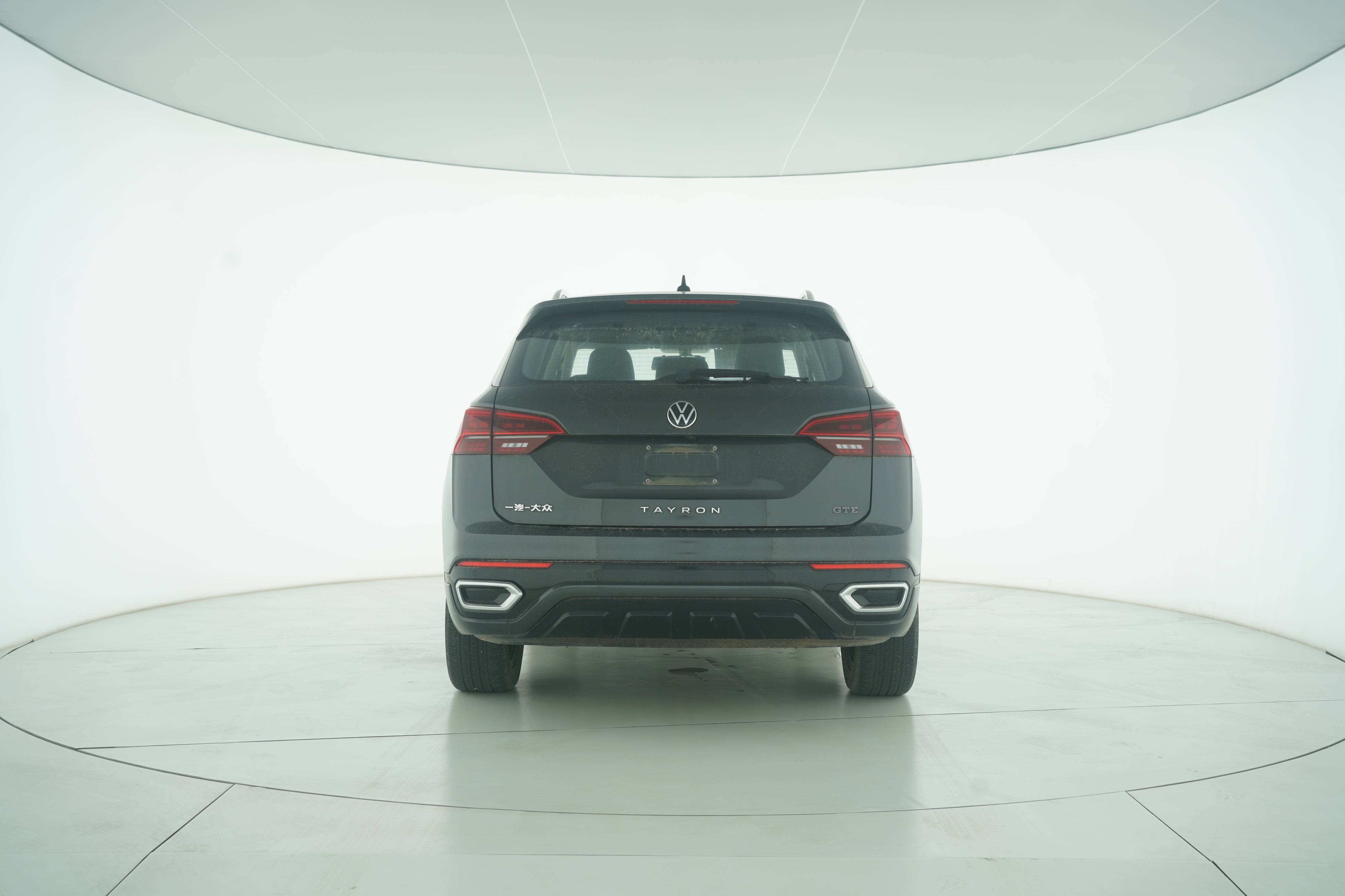 Volkswagen Tiguan GTE Plug-in Hybrid 2020 — фото 6